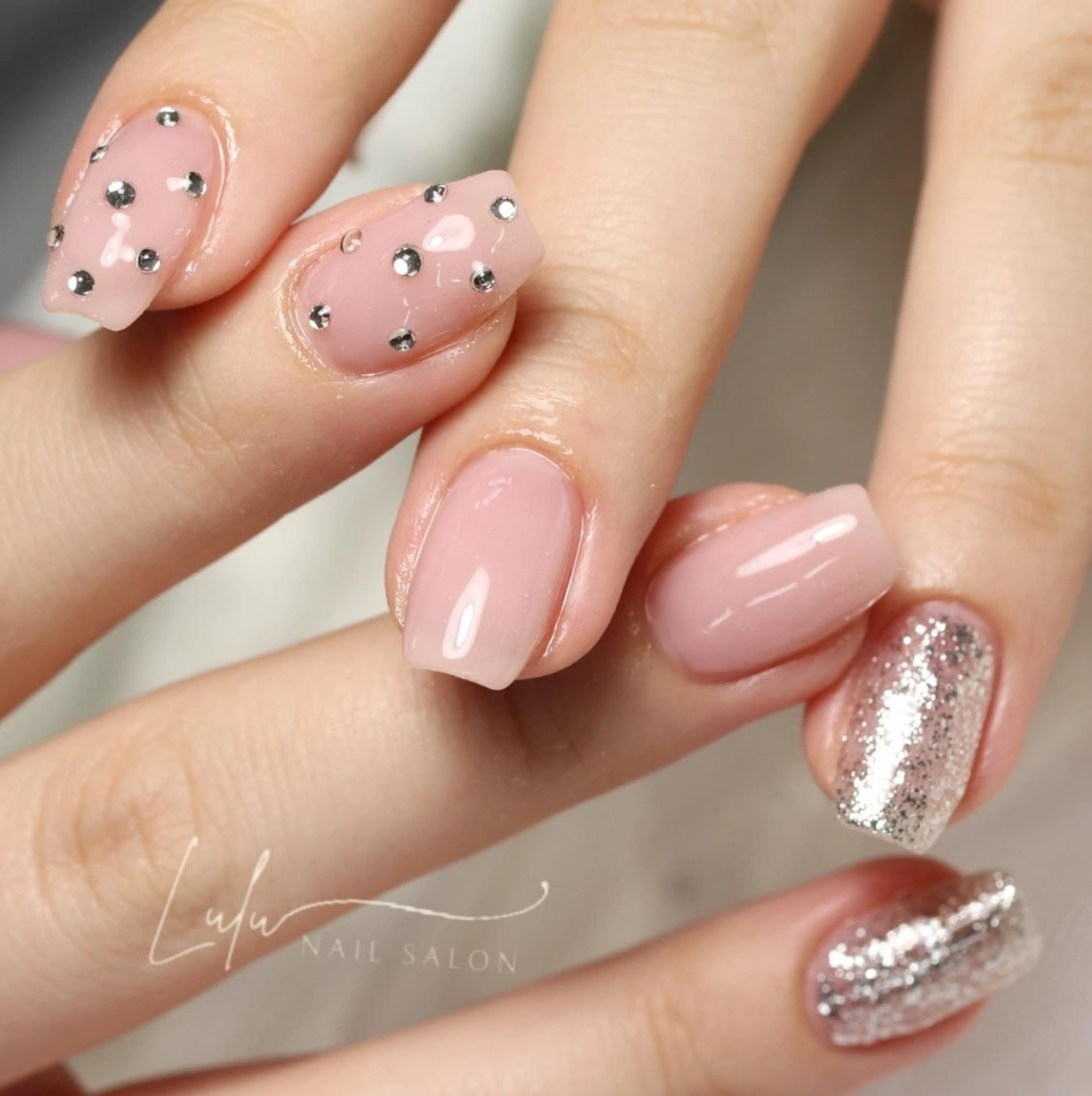 ネイル ハンドネイル Lulu nail salon 南堀江店所属・西村 あやかのネイルデザイン