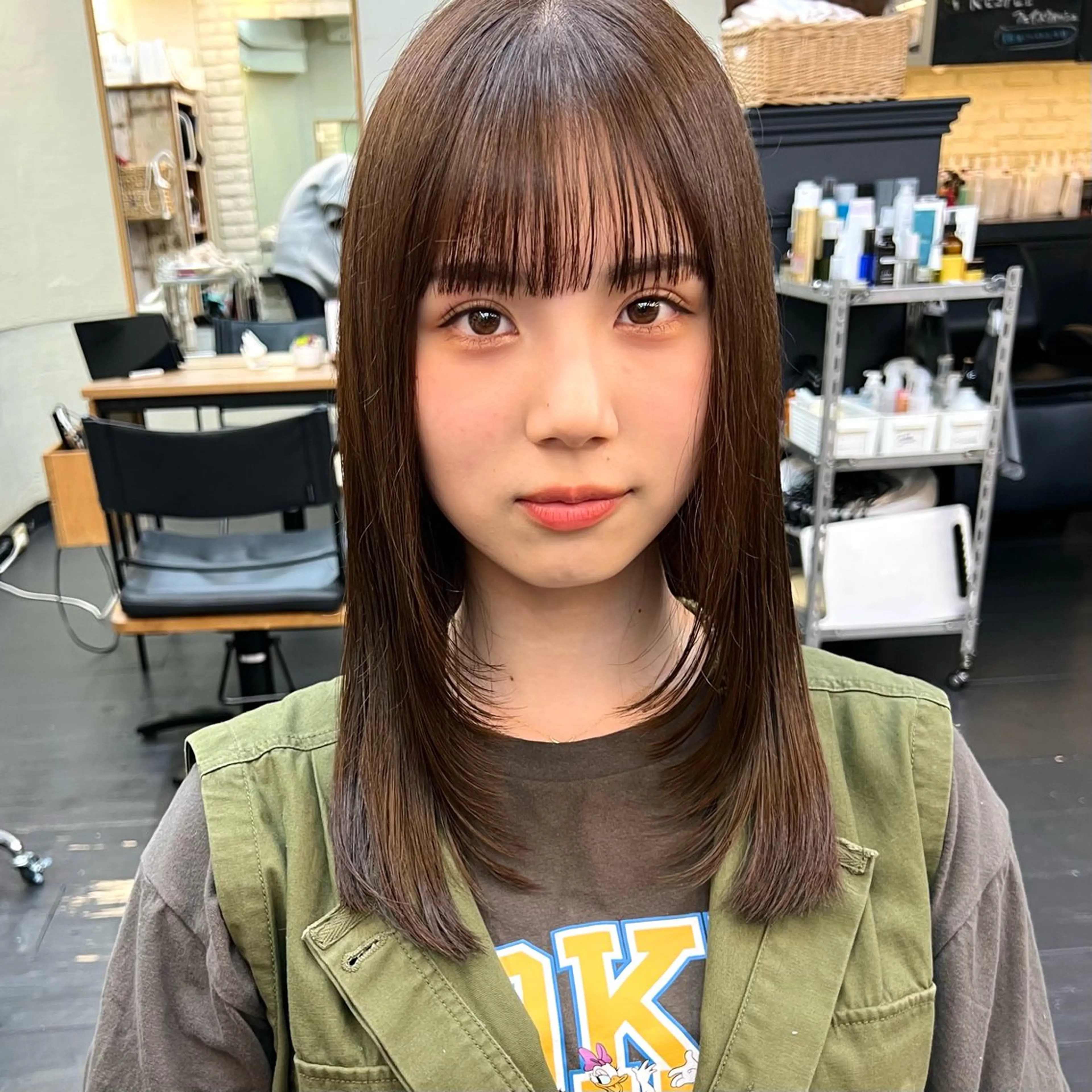 ミディアム カラー ブラウンカラー レイヤーカット ウルフカット 大久保 佳那のヘアスタイル