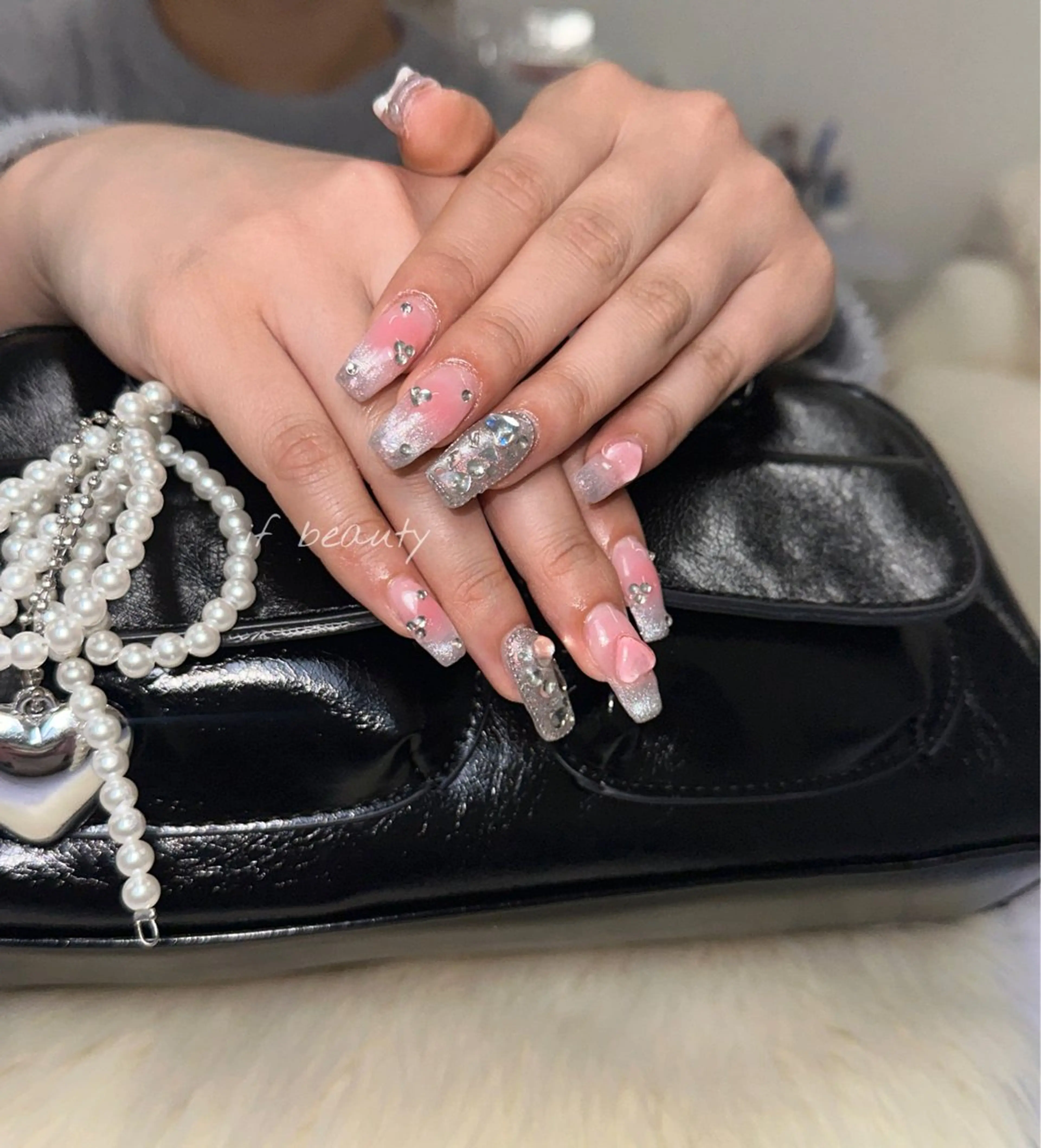 ネイル アートネイル ジェルネイル キラキラネイル 韓国ネイル パラジェル ハンドネイル if Hair＆Nail Salon所属・IKA /海外ネイル /個性派/ワンホンのネイルデザイン