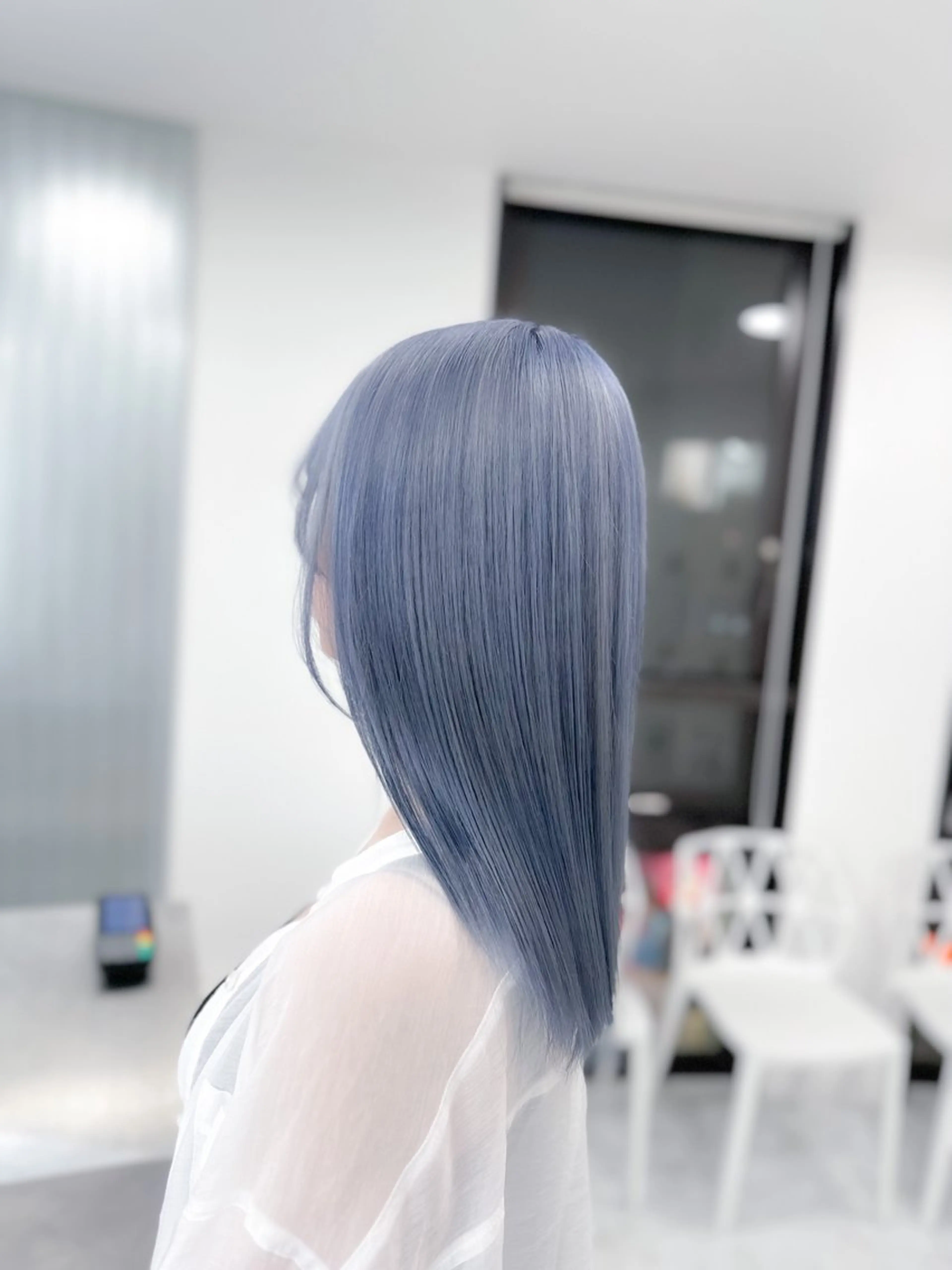 ミディアム カラー ヘアアレンジ 艶髪ハイトーン🫧 Kurehaのヘアスタイル