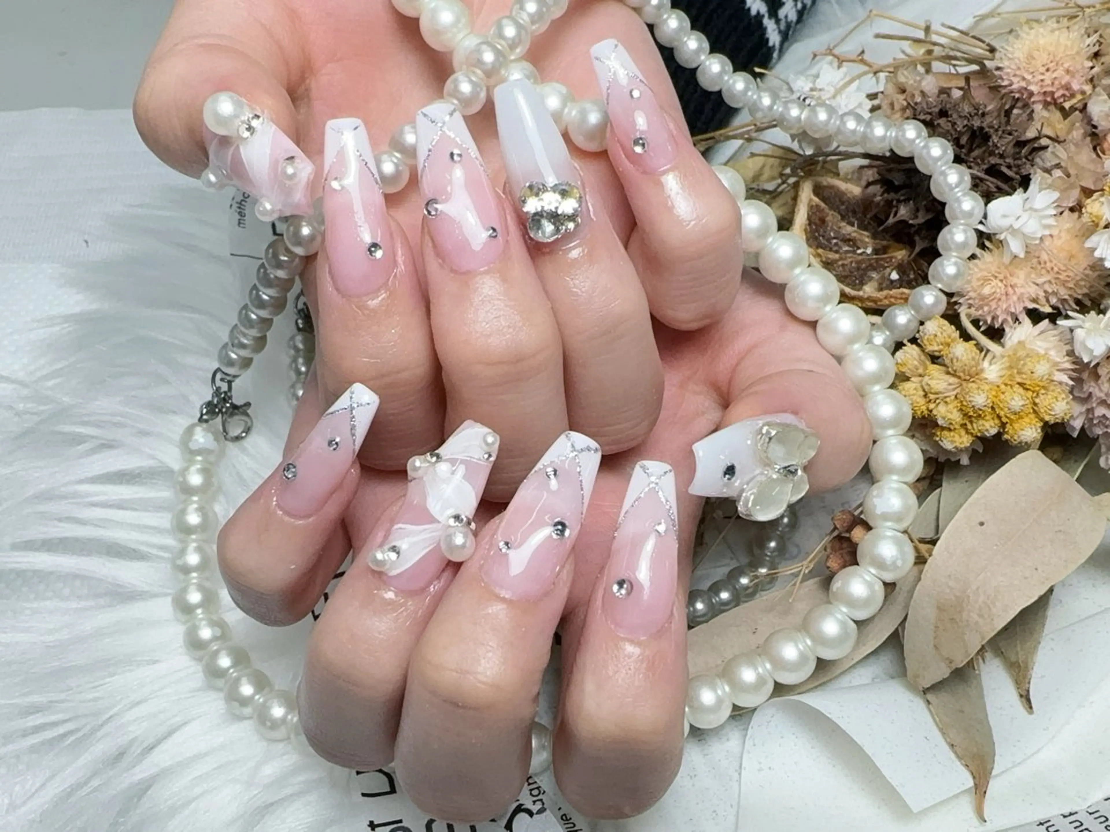 ネイル 長さ出し フレンチネイル ジェルネイル ガラスフレンチ 韓国ネイル ハンドネイル ハンドケア For U nail スカルプ専門店のネイルデザイン