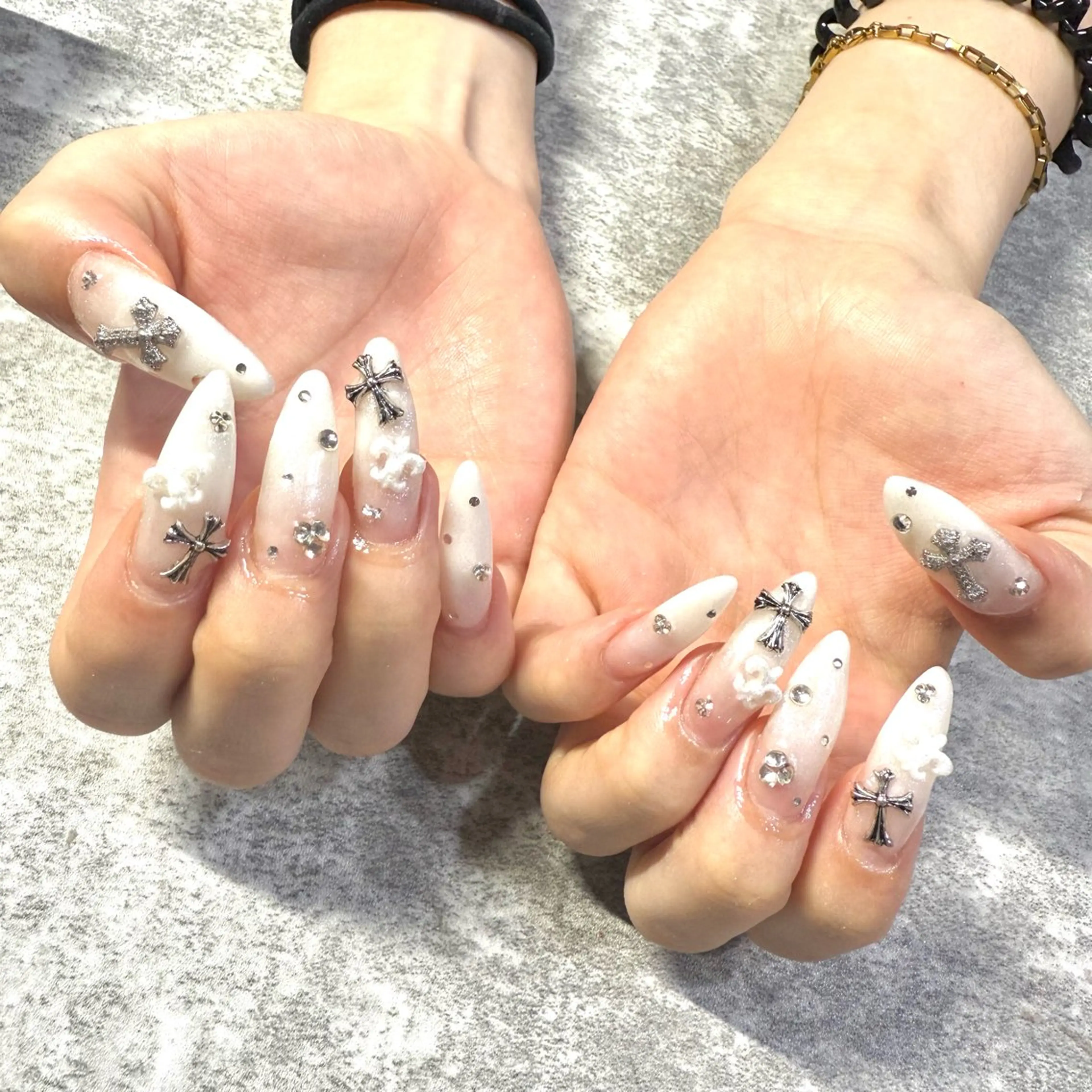 ネイル ホワイト ハンドネイル ★Rinail... .のネイルデザイン
