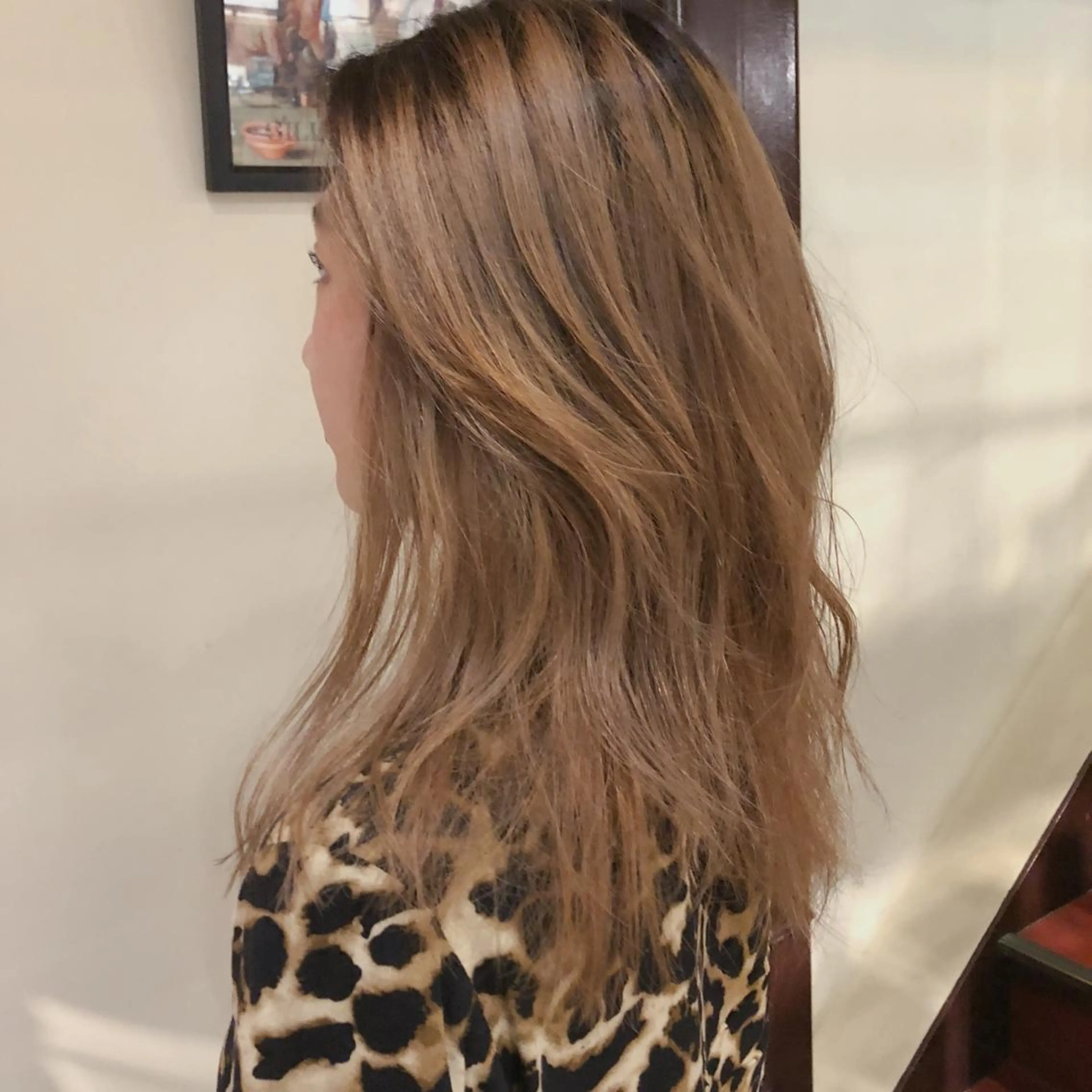 セミロング カラー ベージュカラー 外国人風カラー ヘアカラー 吉川 愛美李のヘアスタイル