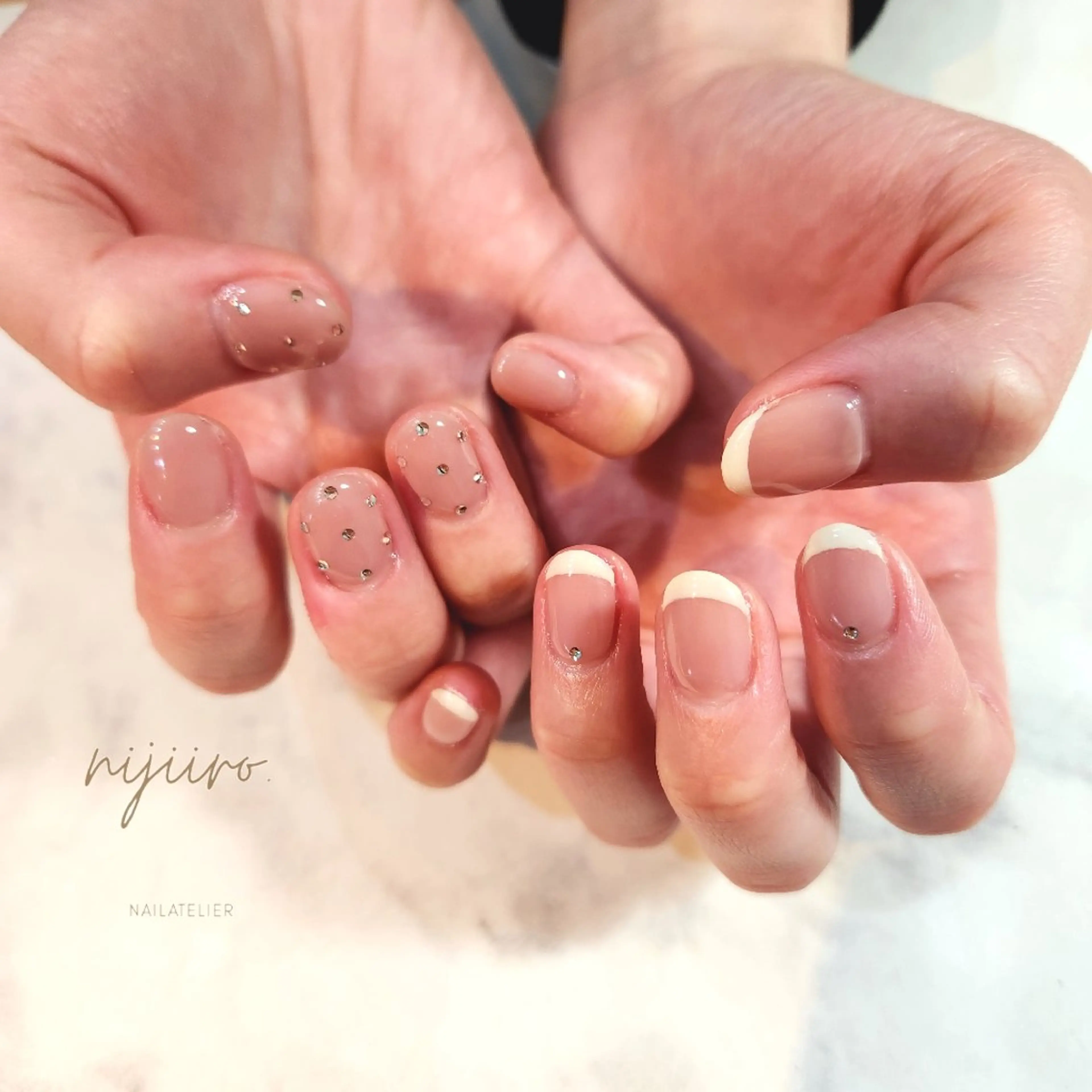 ネイル ハンドネイル nailatelier nijiiro.所属・nijiiro🌈 サトウのネイルデザイン