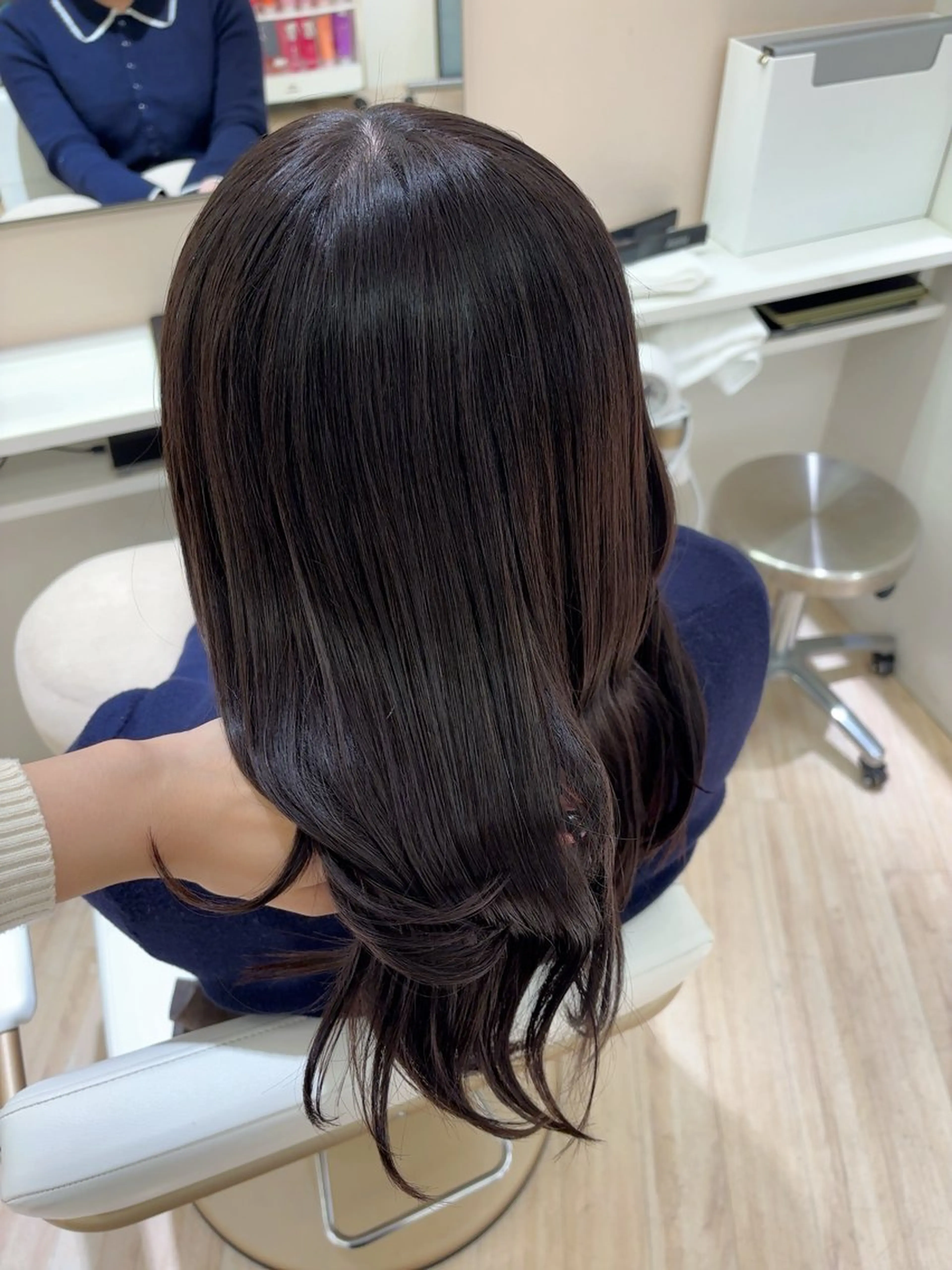 セミロング カラー ParveMix 岡本えりかのヘアスタイル