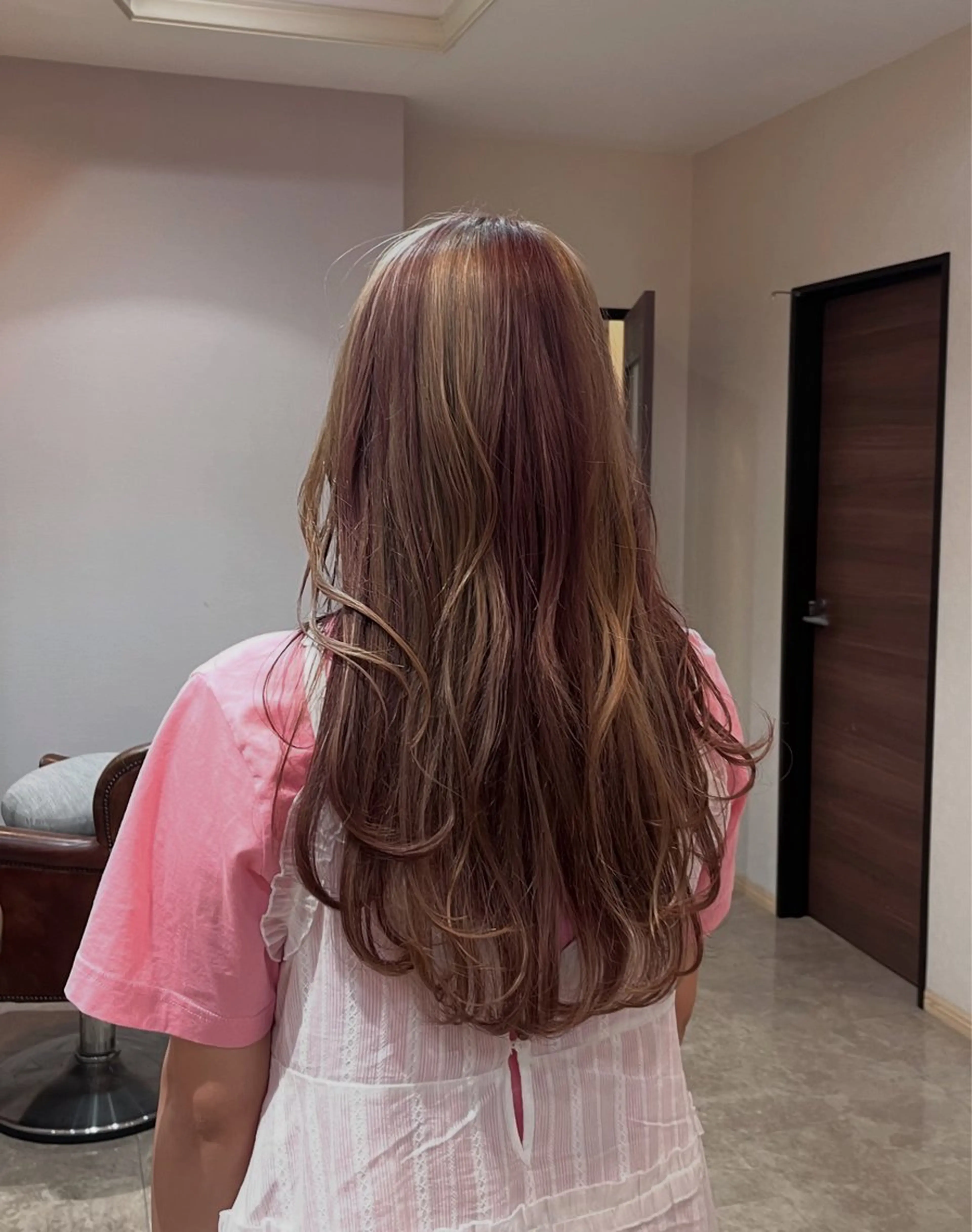 ロング 山本 梨華のヘアスタイル