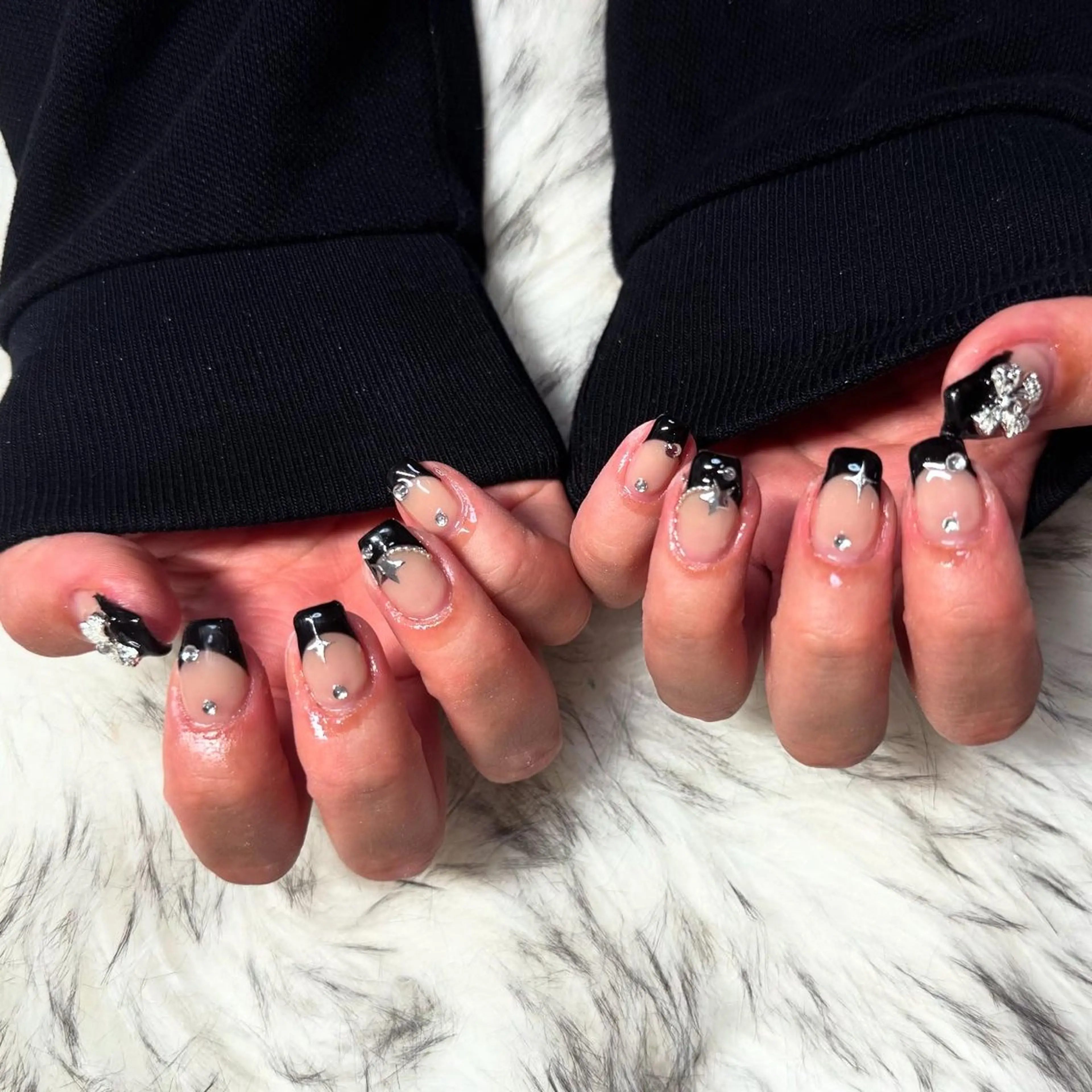 ミディアム ハンドネイル mao .のネイルデザイン