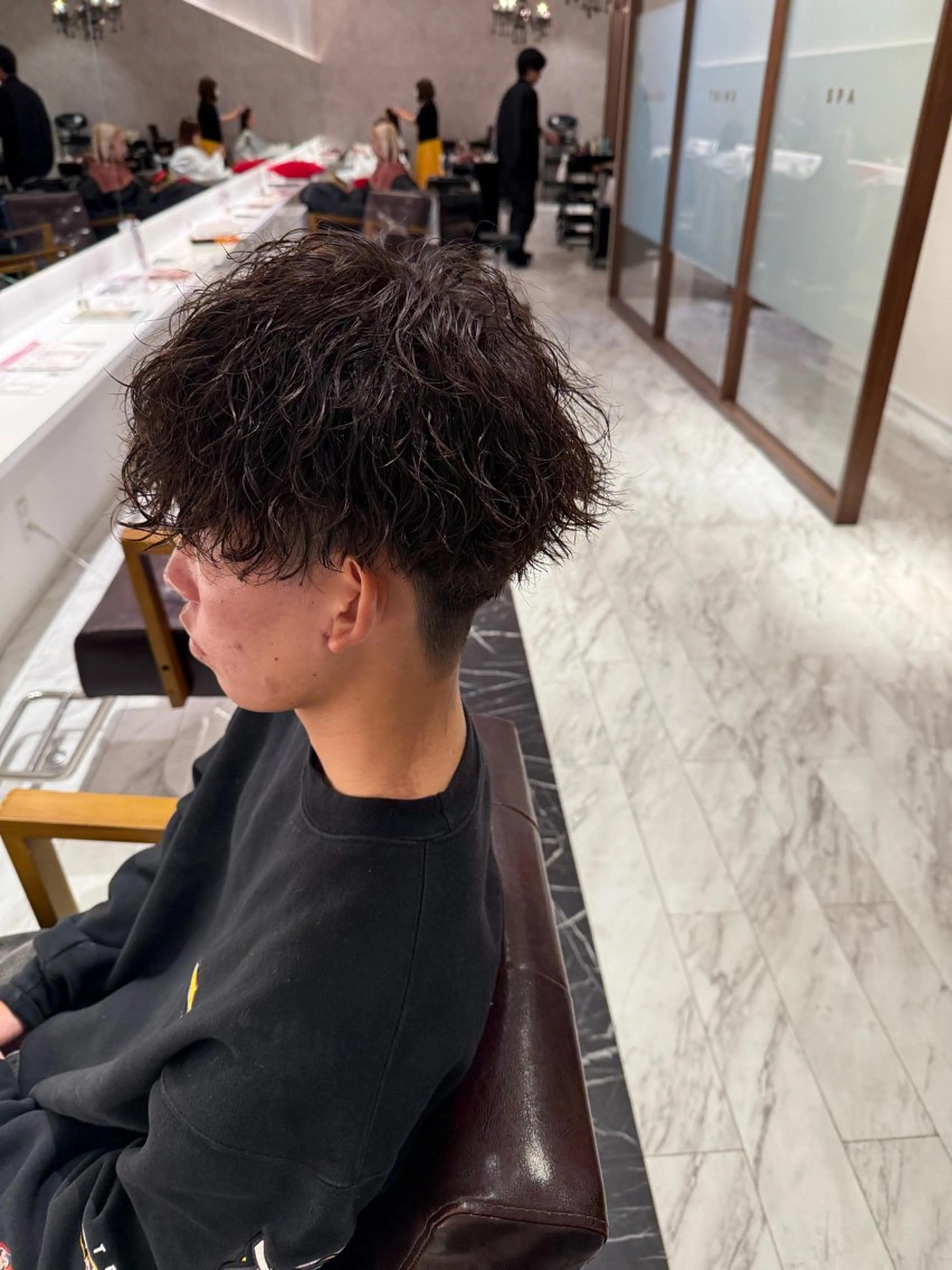 パーマ ウォーレントリコミ ニューヨーク所属・メンズ特化 北爪 龍一のヘアスタイル