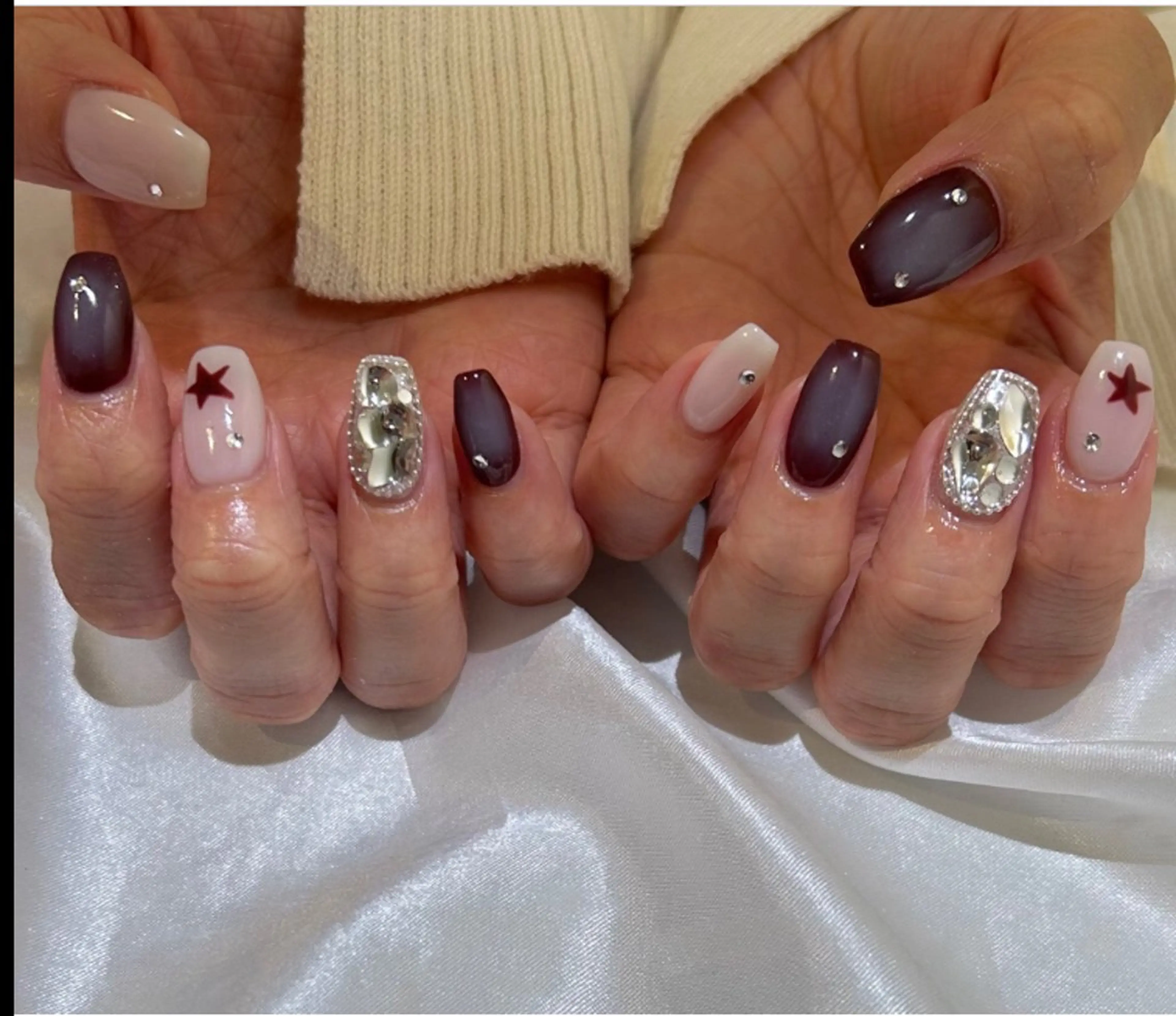 ネイル 長さ出し グラデーション キラキラネイル 韓国ネイル ラメ(グリッター) ハンドネイル ハンドケア Chisa Nail Studio所属・リ リのネイルデザイン