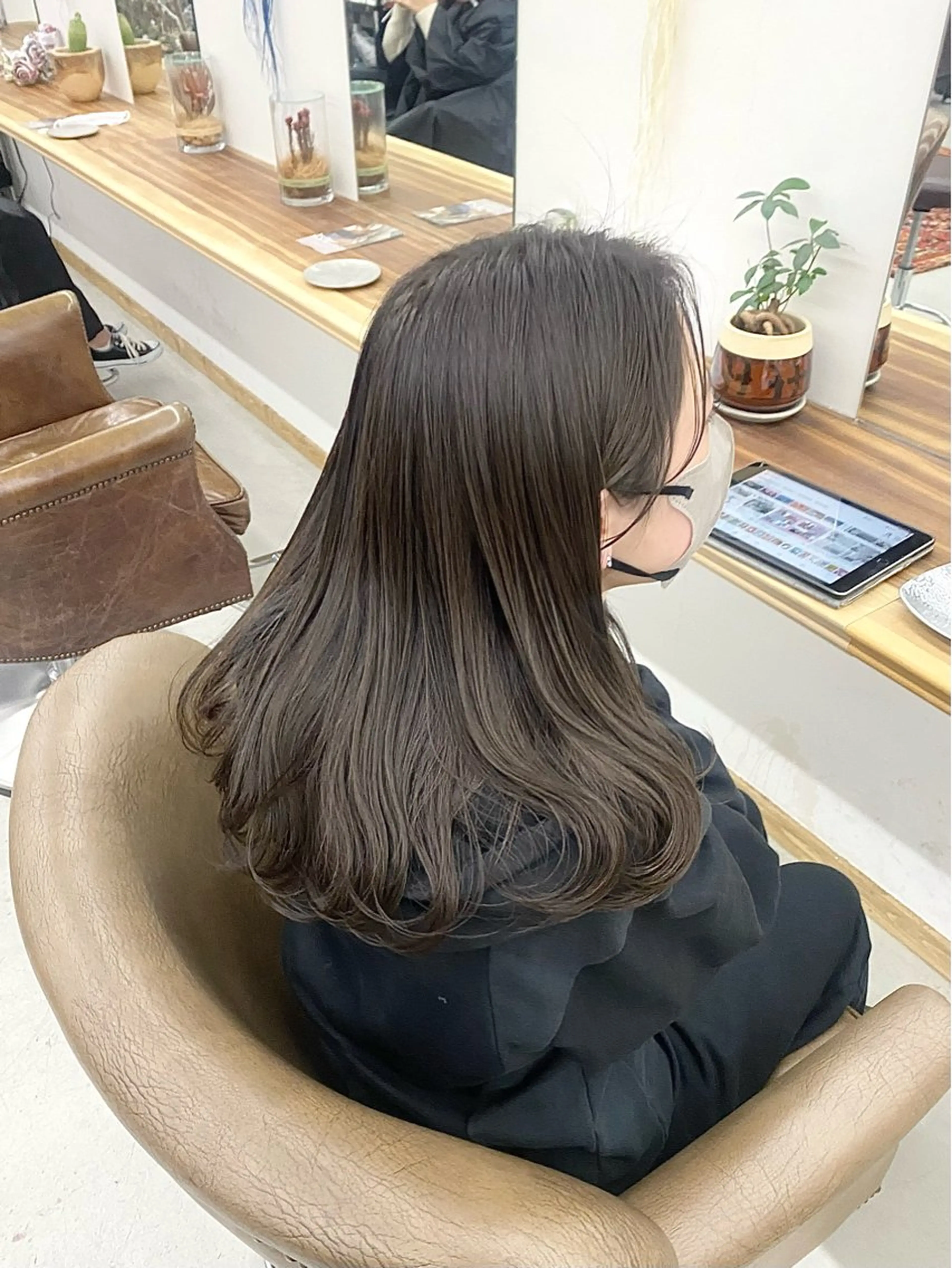 ミディアム カラー ヘアアレンジ ハル🌸柔色/ ブリーチなし/艶髪のヘアスタイル