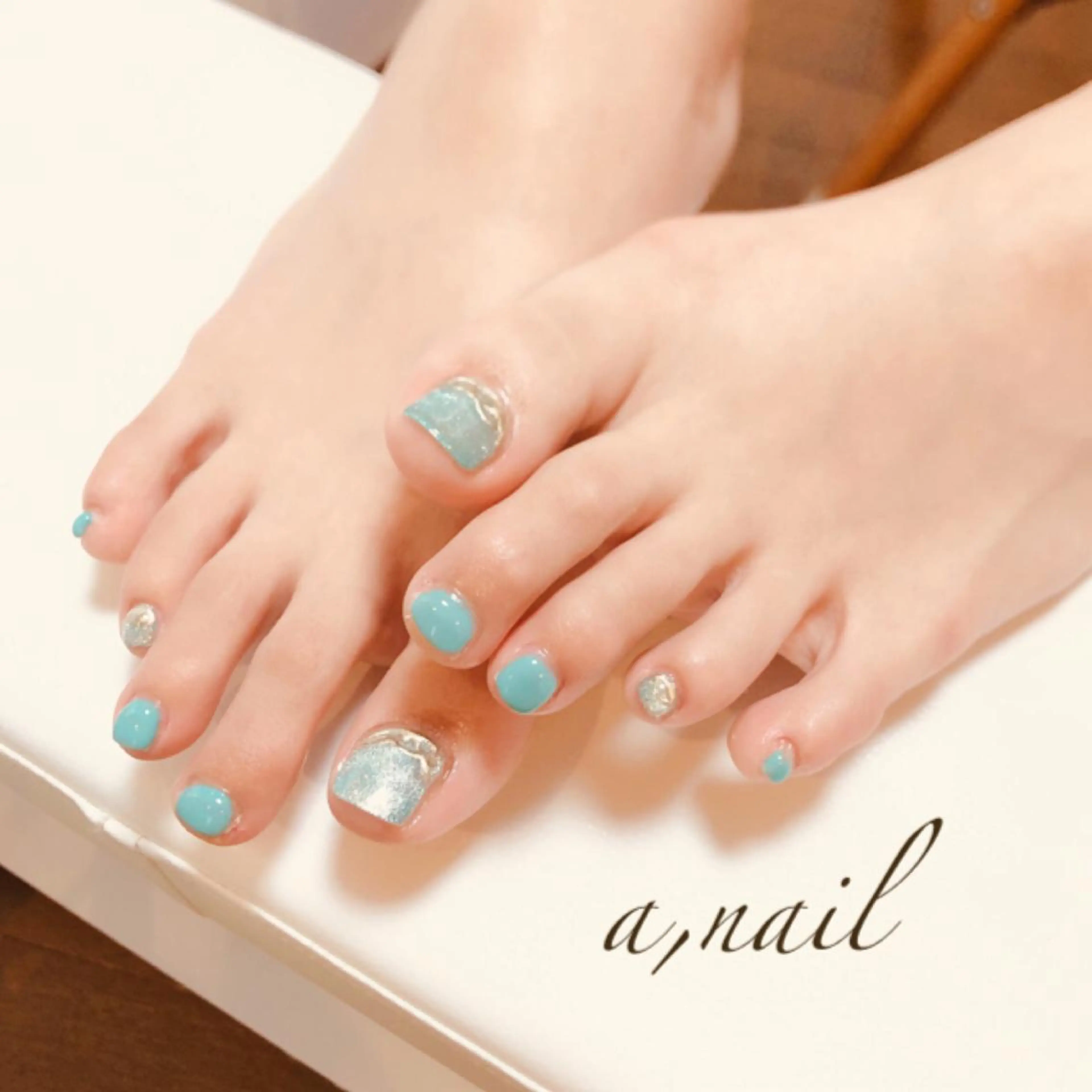 ネイル フットネイル ジェルネイル グラデーション マグネットネイル ミラーネイル フットネイル ネイルサロン エーネイルのネイルデザイン