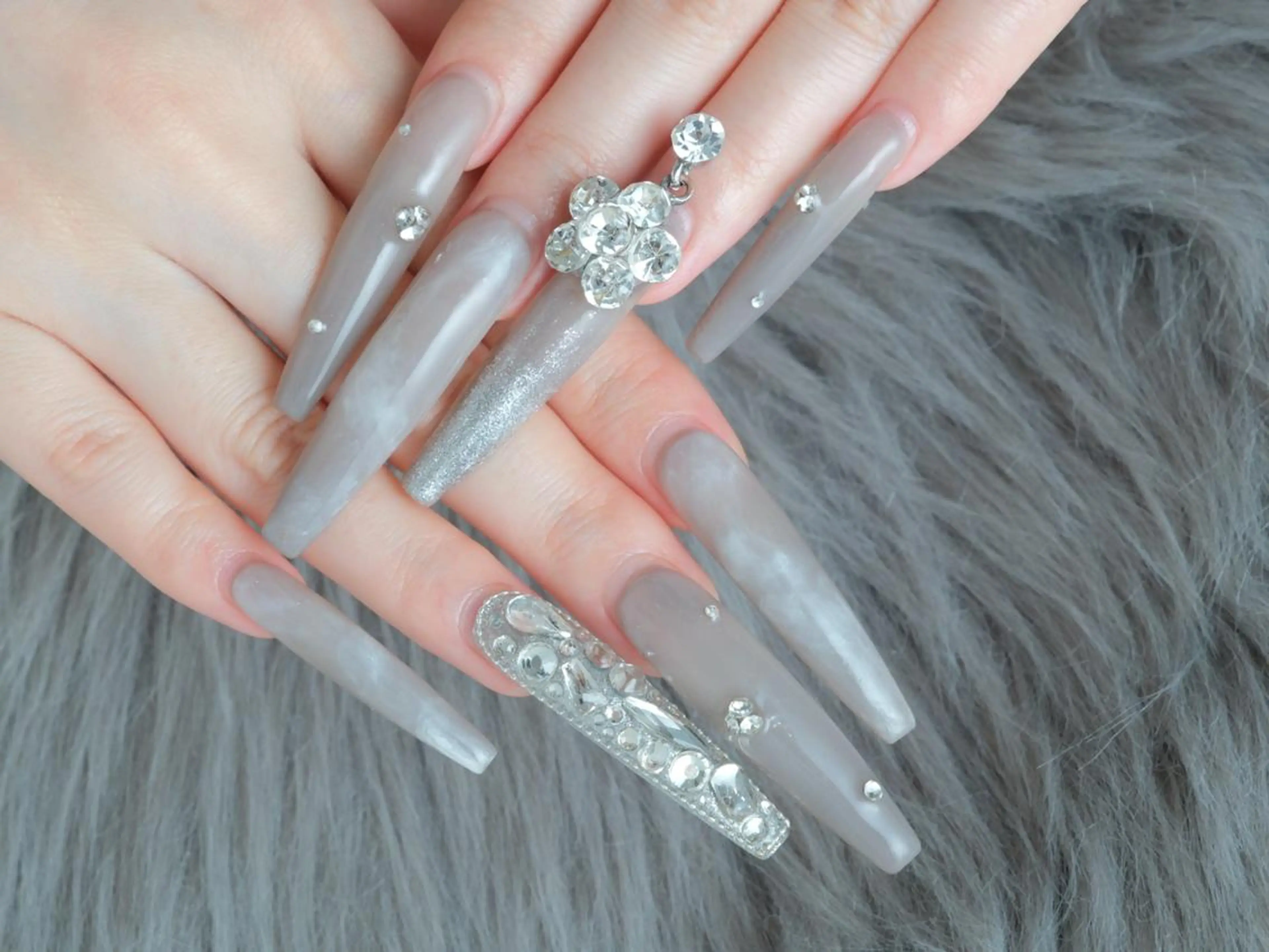 ネイル ハンドネイル 💅🏻REBEST 京橋　Nailのネイルデザイン