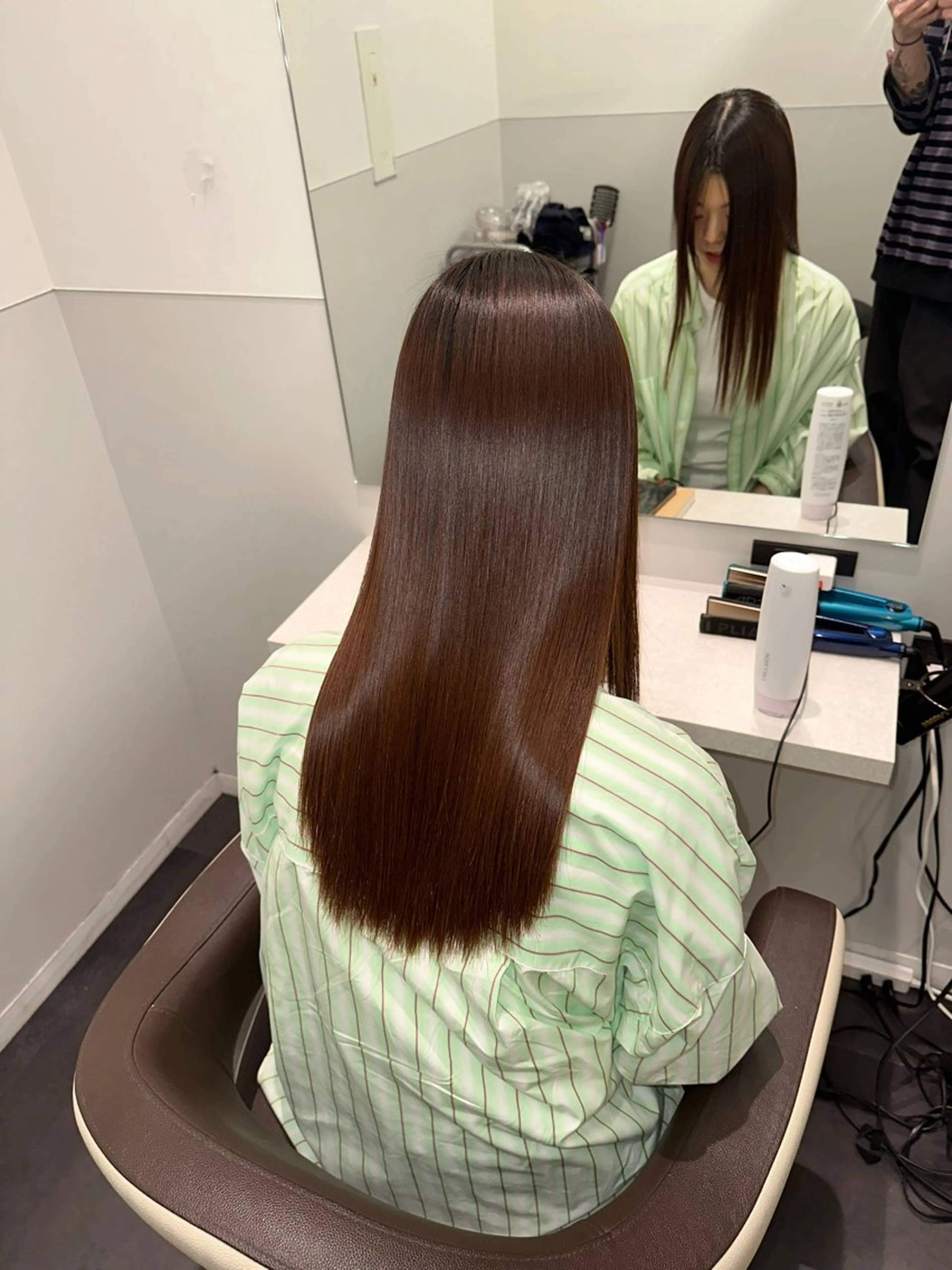 セミロング Wisteria所属・美髪特化✨ 伊織✨縮毛矯正✨のヘアスタイル