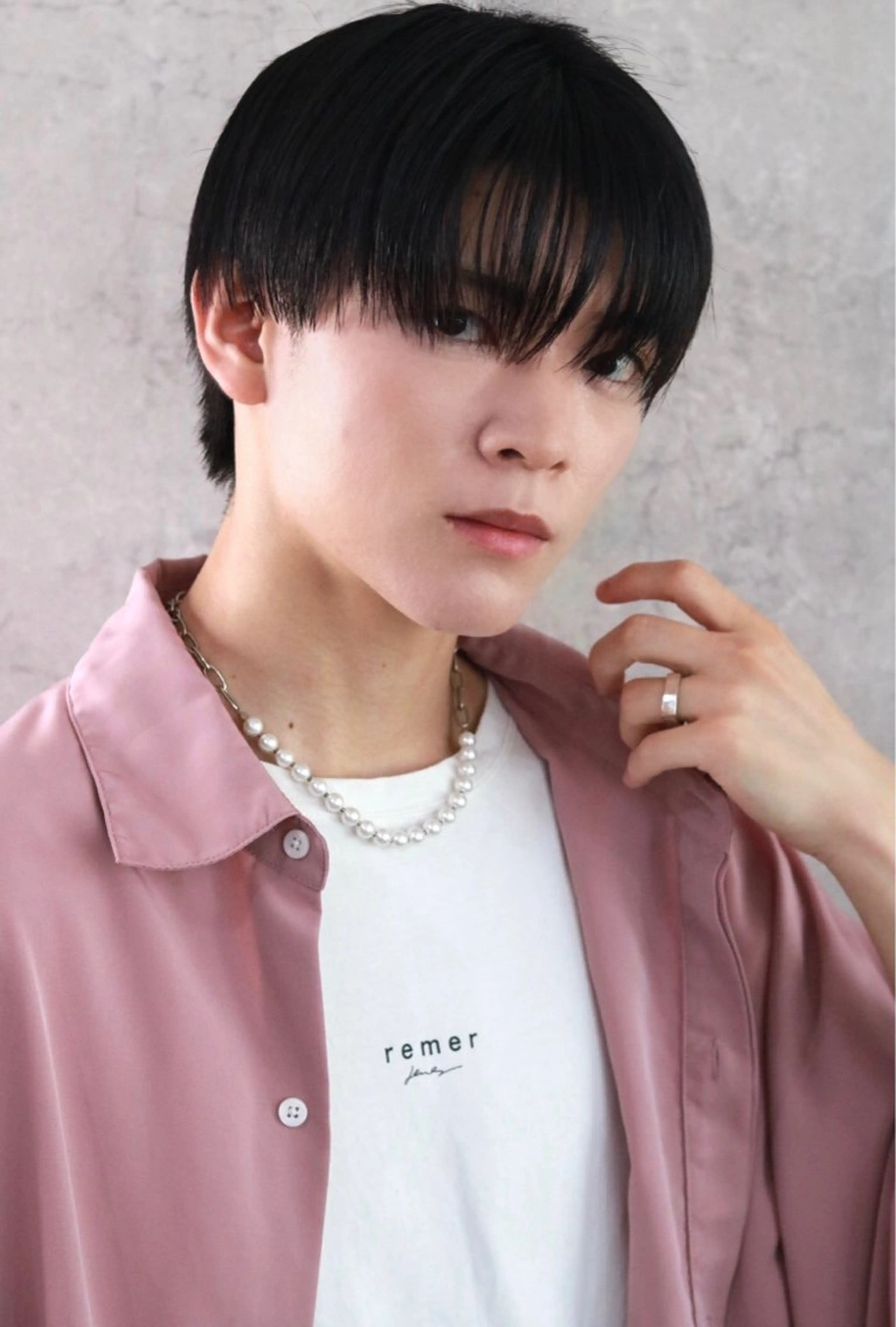 ショート カラー パーマ メンズ マッシュ シースルーマッシュ カット ヘアセット 森下 佑大のヘアスタイル