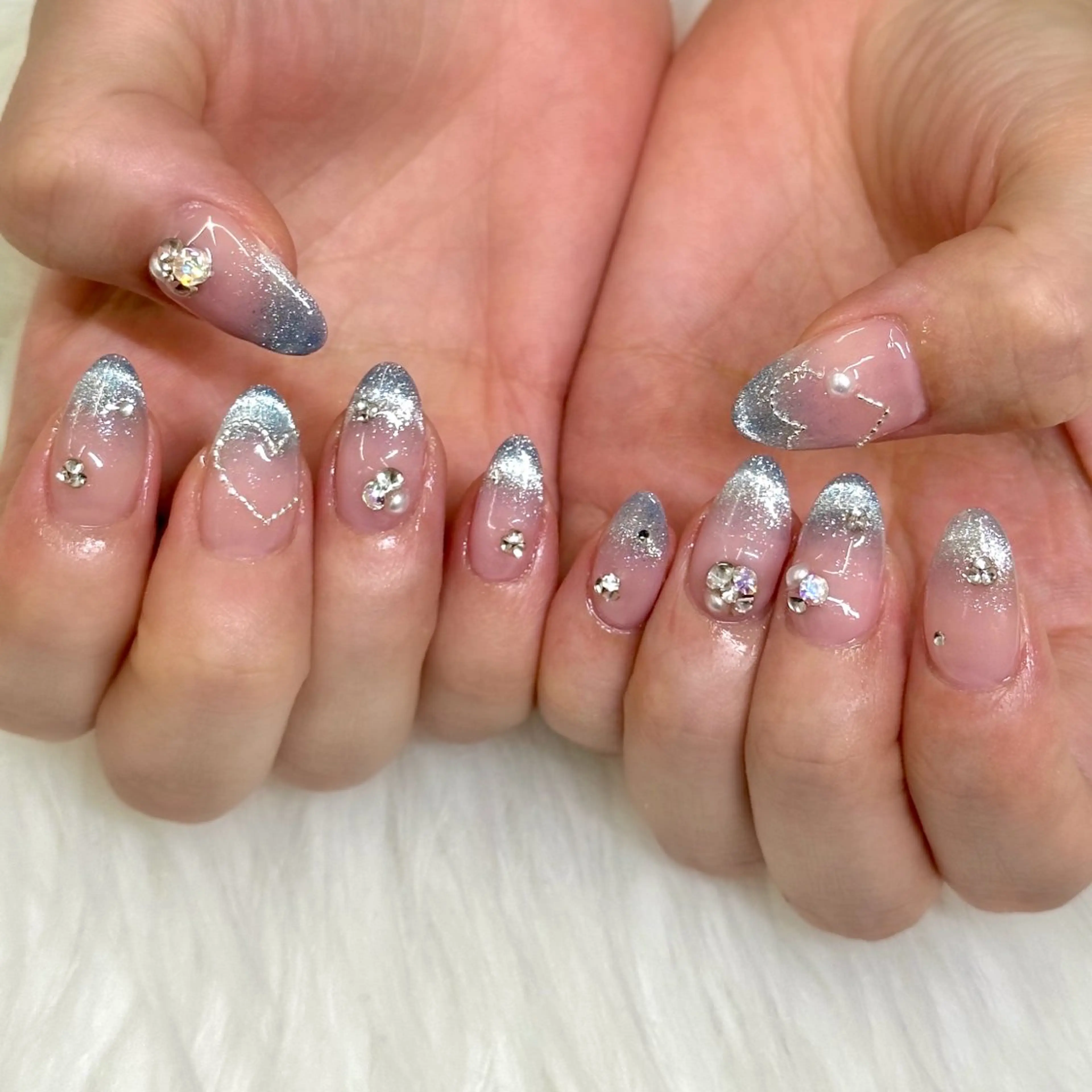 ネイル フラッシュネイル フラッシュマグ フレンチネイル キラキラネイル ハンドネイル Bianca浦和西口 竹ノ内  愛彩のネイルデザイン