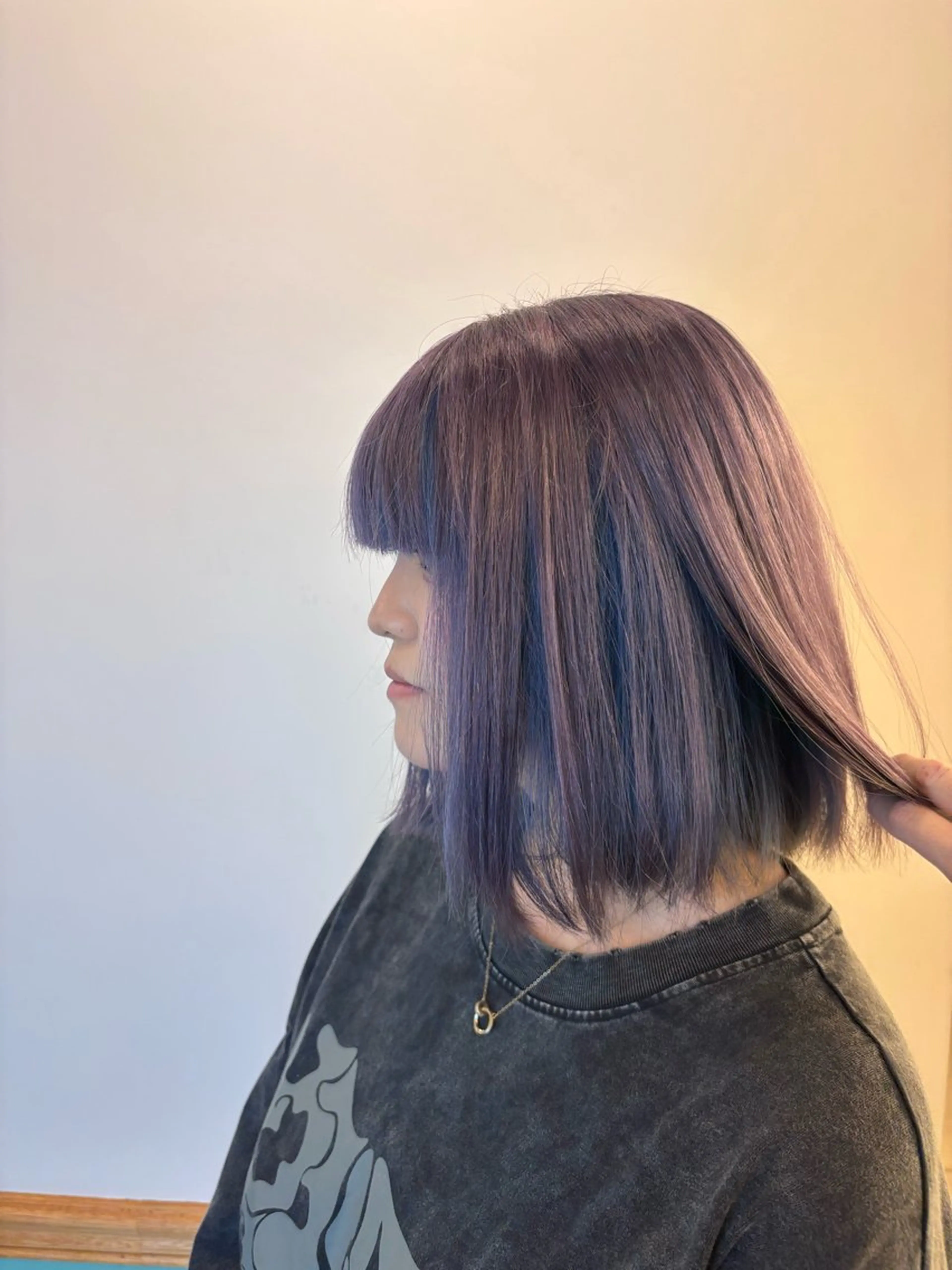 ショート カラー インナーカラー ラベンダーカラー ヘアカラー ハイトーン× 髪質改善👾はちすのヘアスタイル