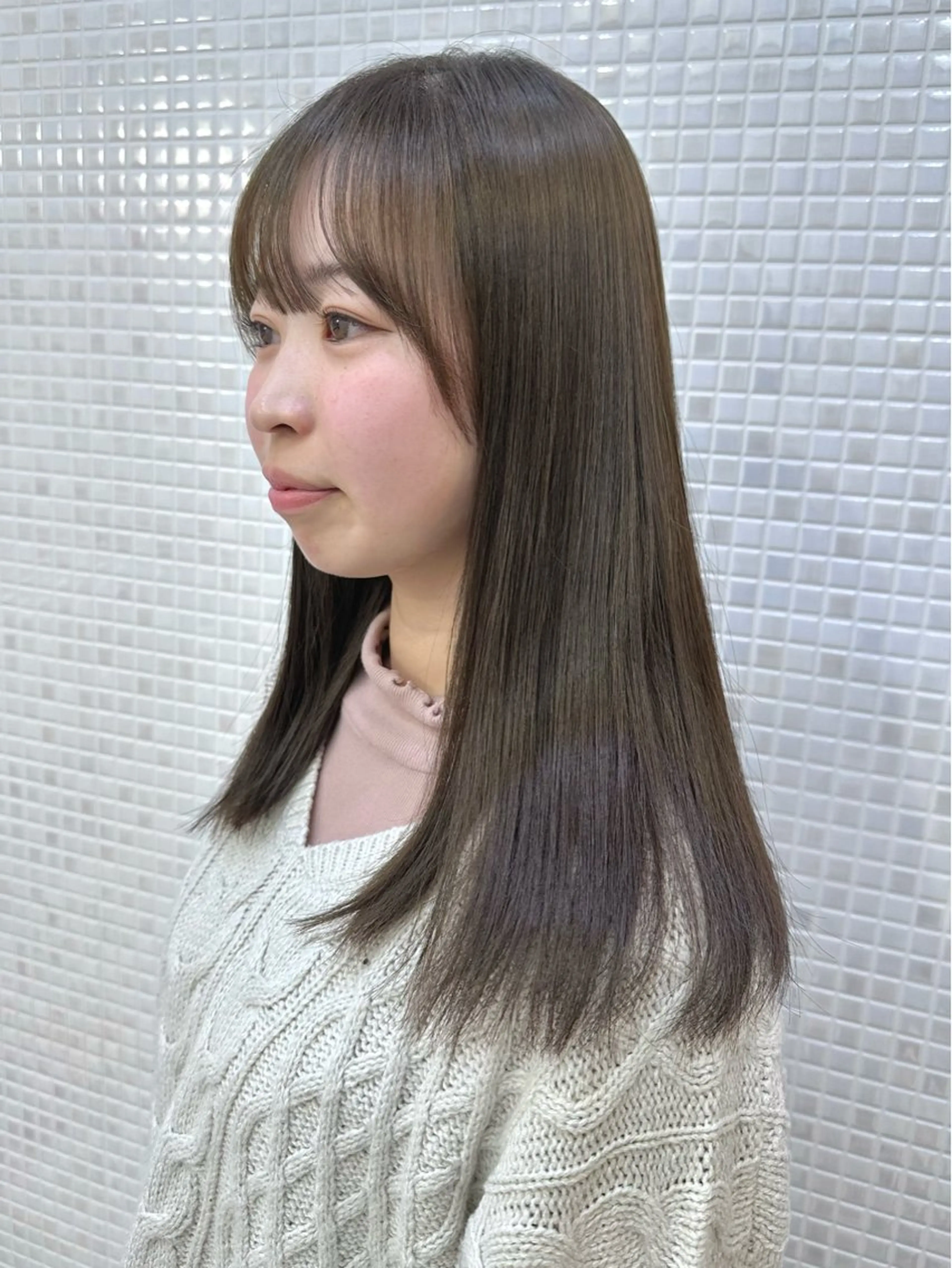 セミロング カット ヘアカラー 韓国ヘア 🎀miku🎀のヘアスタイル
