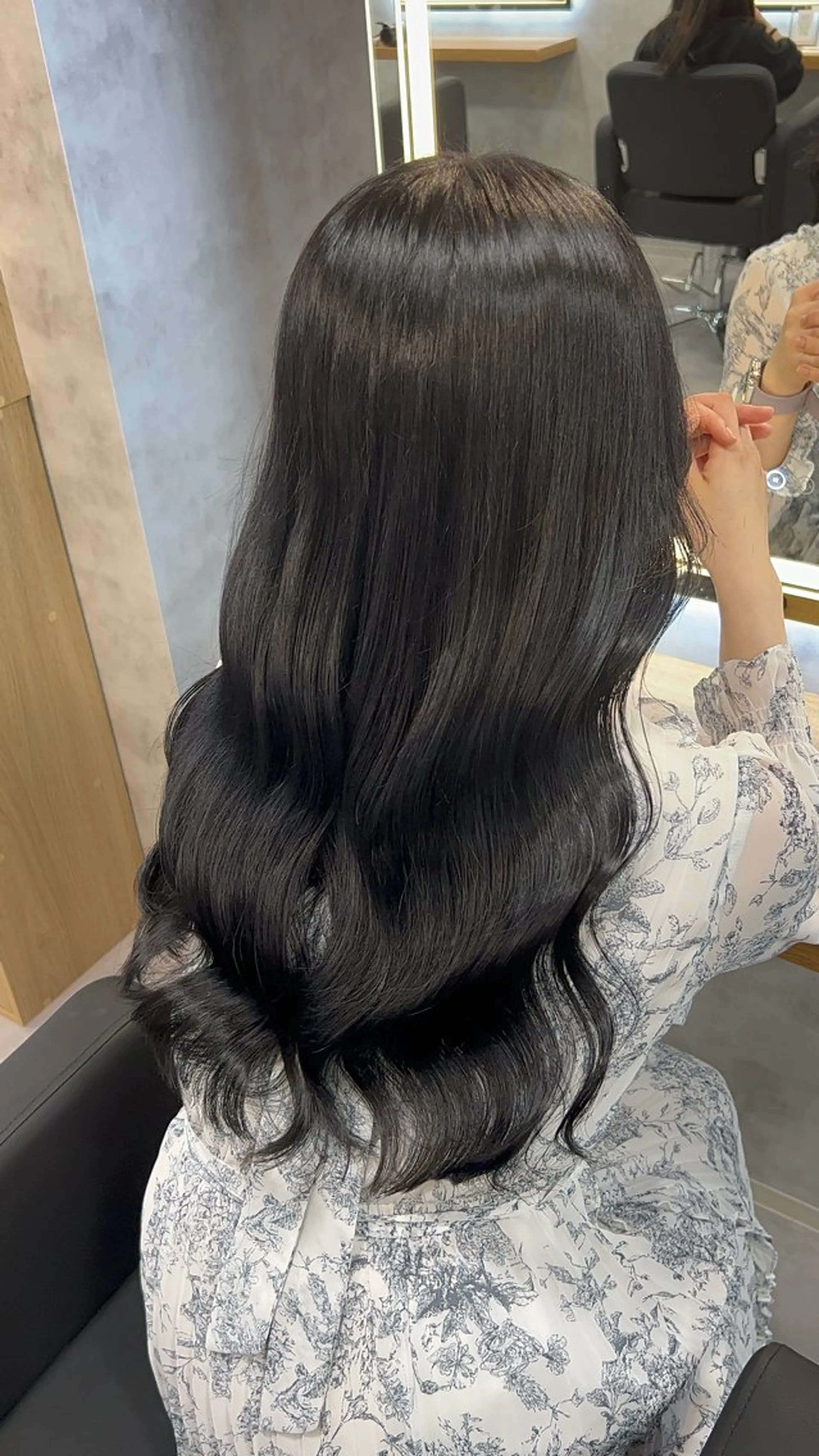 ロング カラー 黒髪 ブルーカラー ブルーブラック 透明感カラー 淡色/ワンホンヘア 🤍MINORIのヘアスタイル