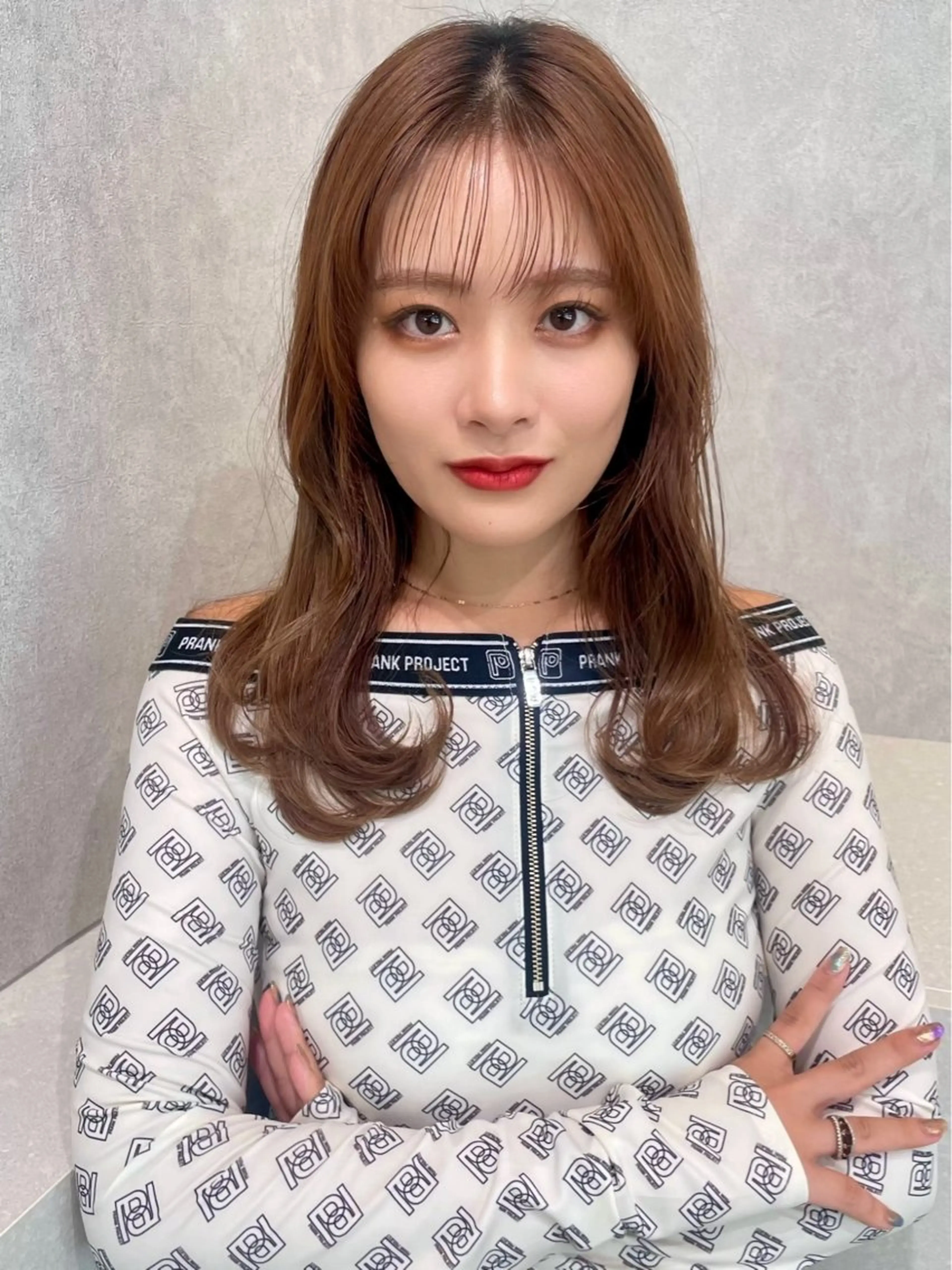 ミディアム カラー ヘアアレンジ ヘアカラー 透明感🫧艶カラー noaのヘアスタイル