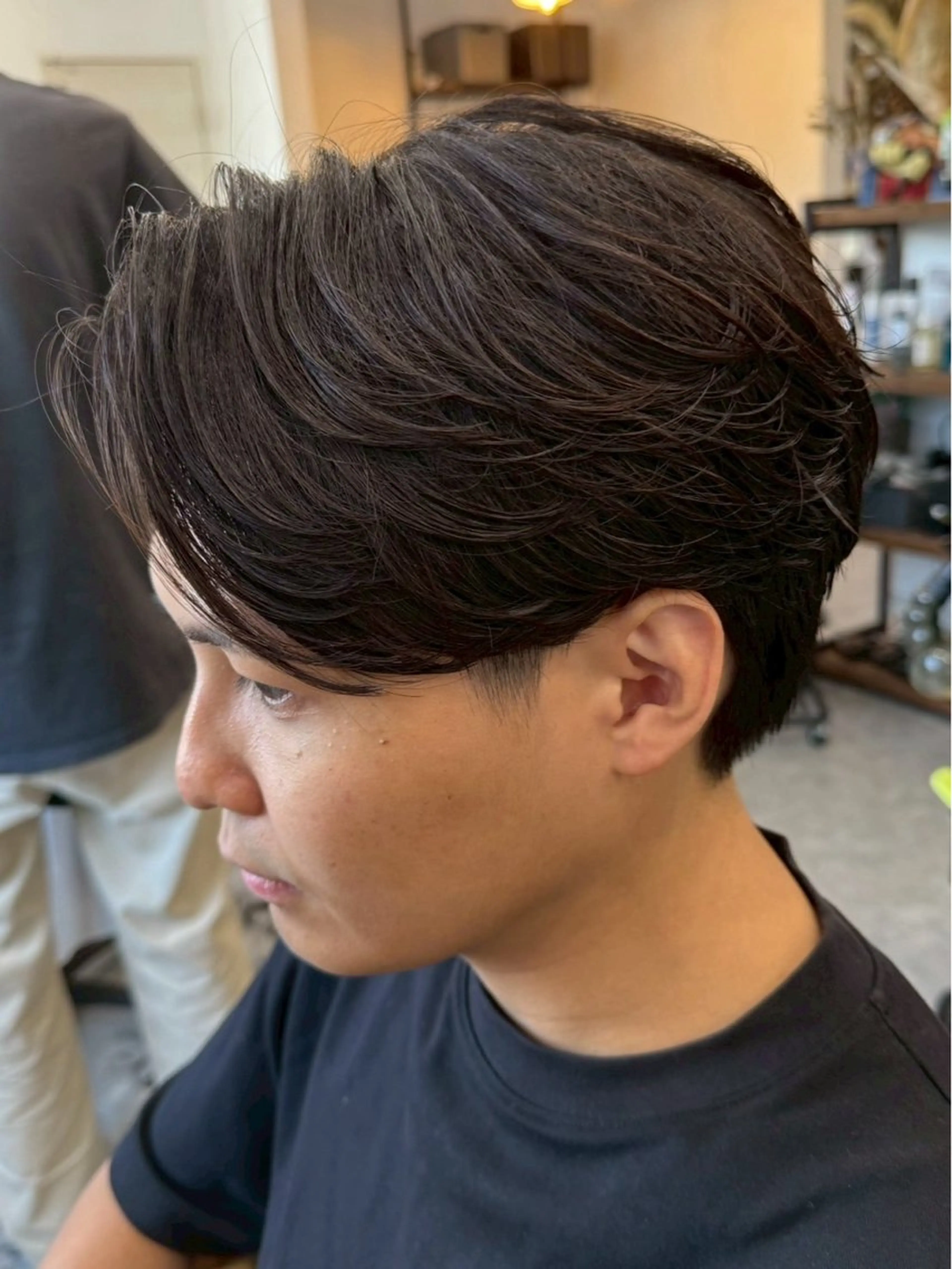 ショート パーマ メンズ センターパート フェードカット マッシュ メンズパーマ スペインカール パーマ 宮下 遼太のヘアスタイル