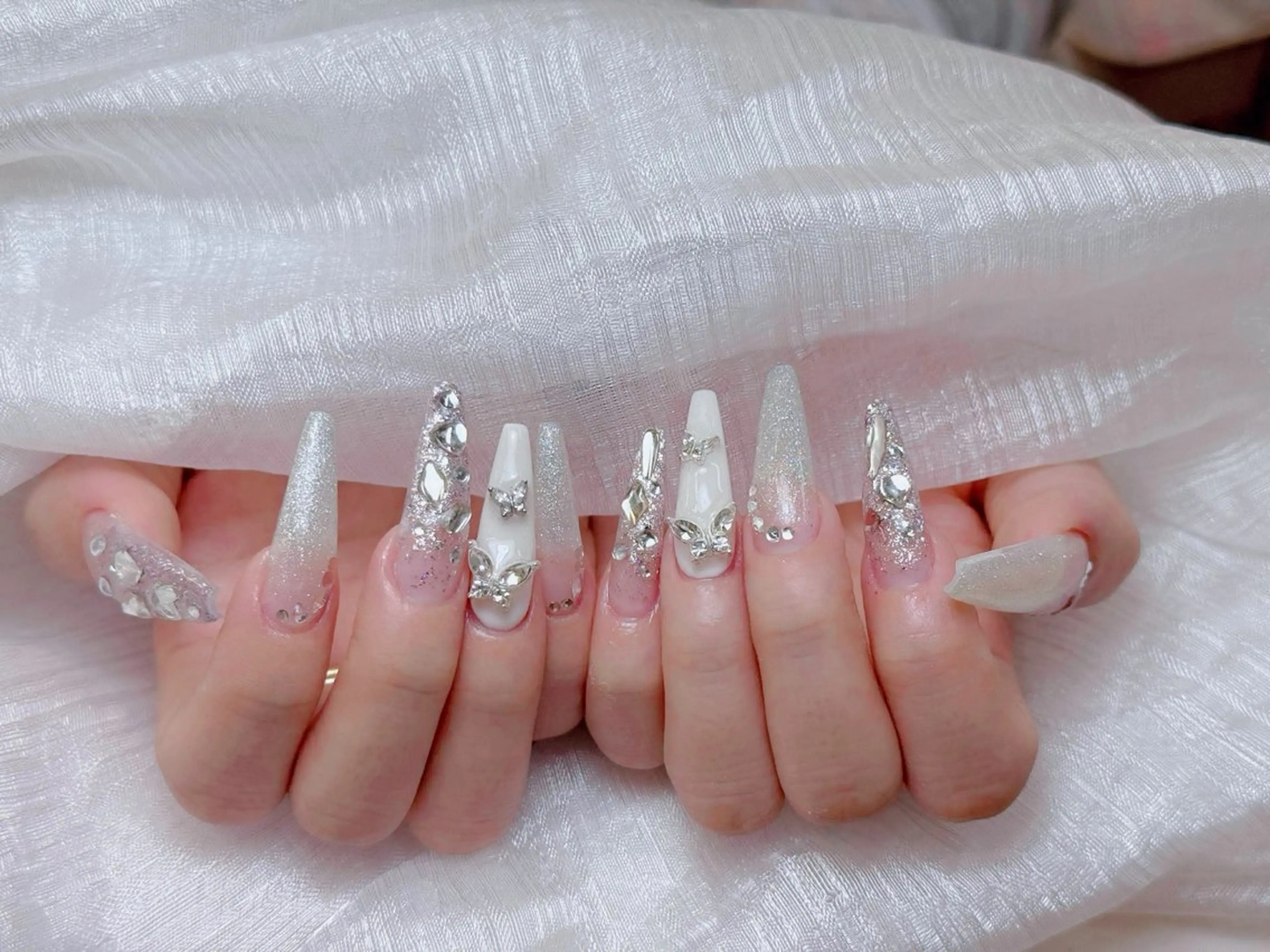 ネイル アートネイル 成人式 ジェルネイル ニュアンスネイル 夏ネイル ハンドネイル Jenn Nail Salonのネイルデザイン