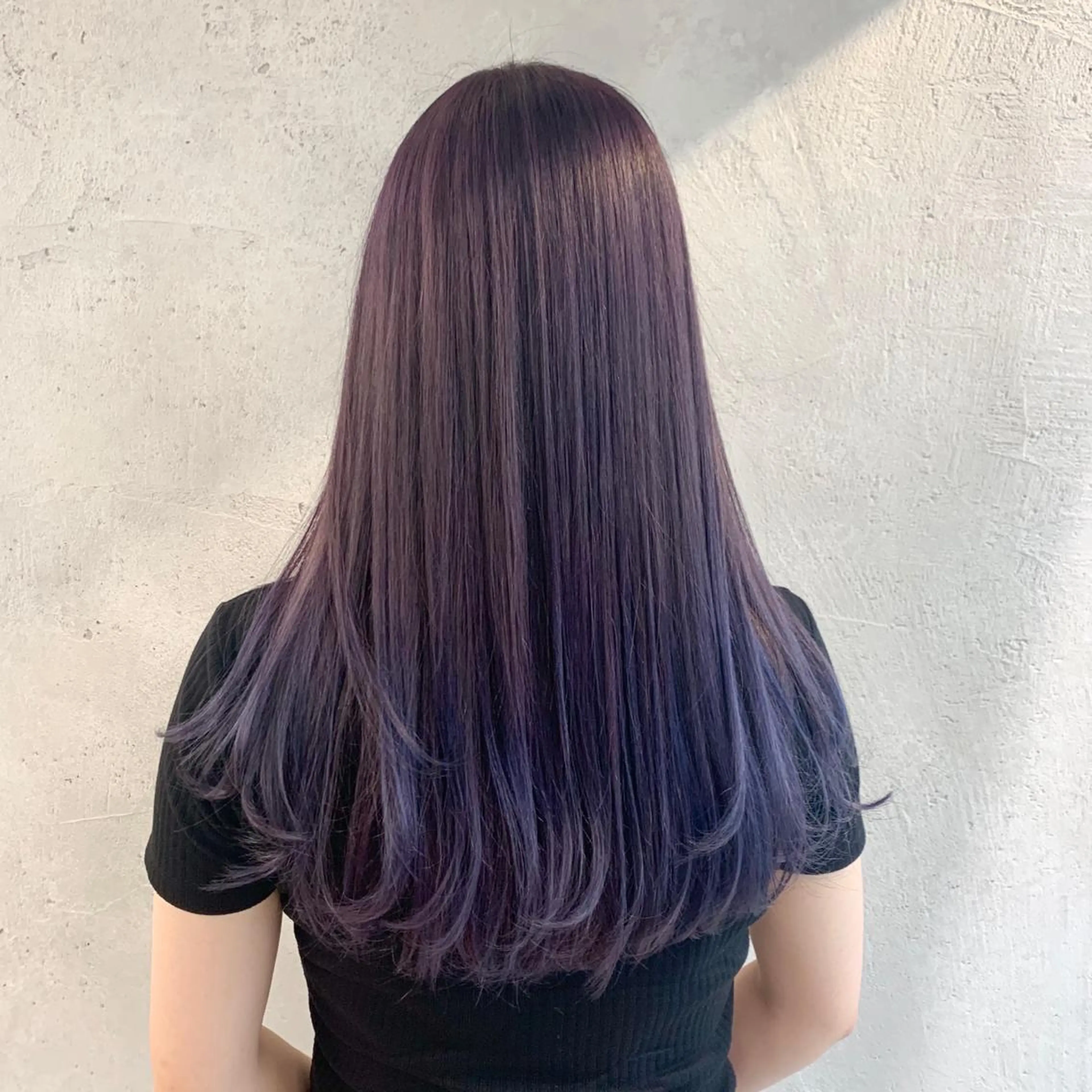 セミロング ヘアカラー 及川シゲル 髪質改善講師のヘアスタイル