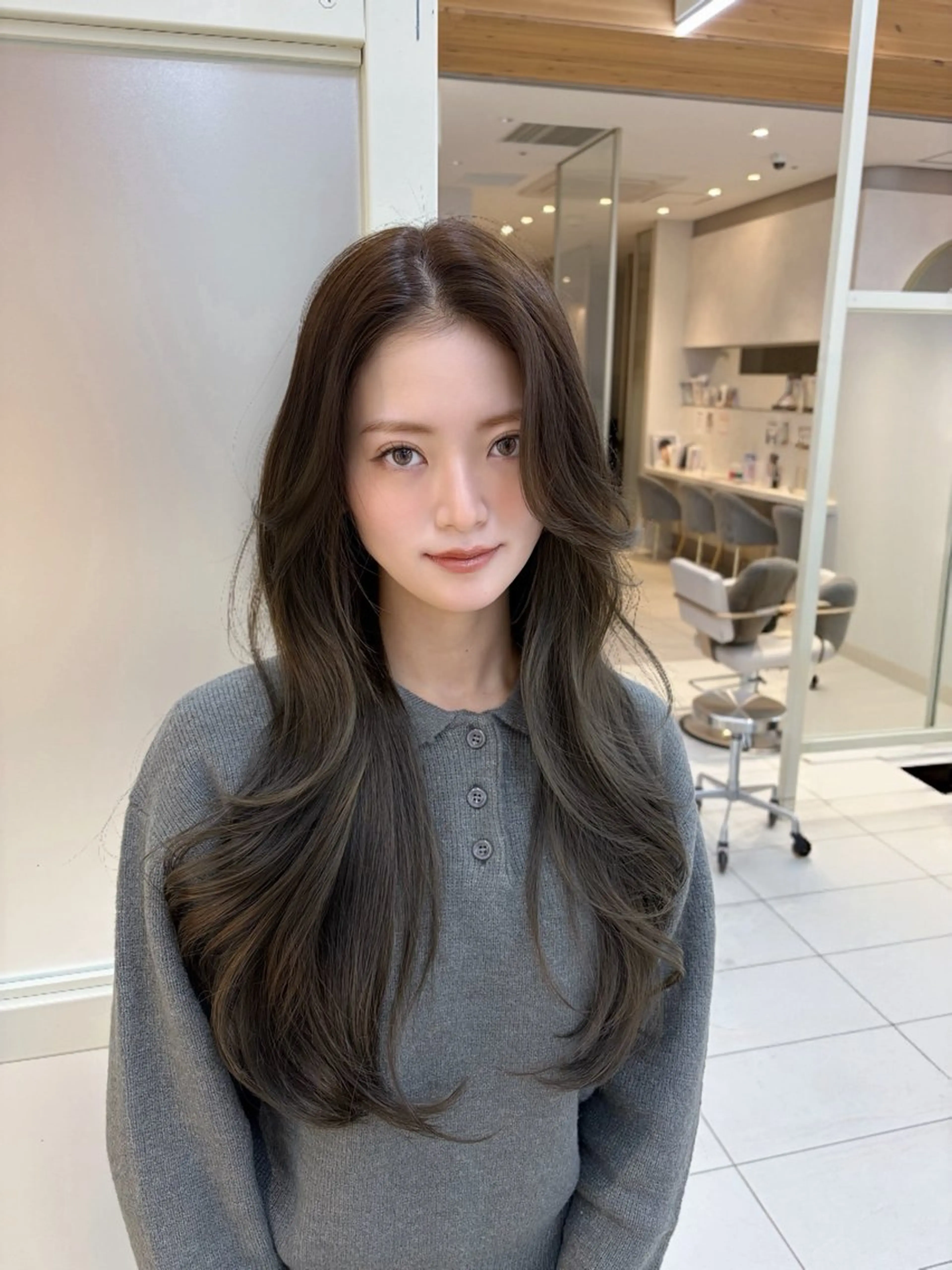 ロング カット ヘアカラー トリートメント oto🎀×美髪× シースルー前髪🤍のヘアスタイル