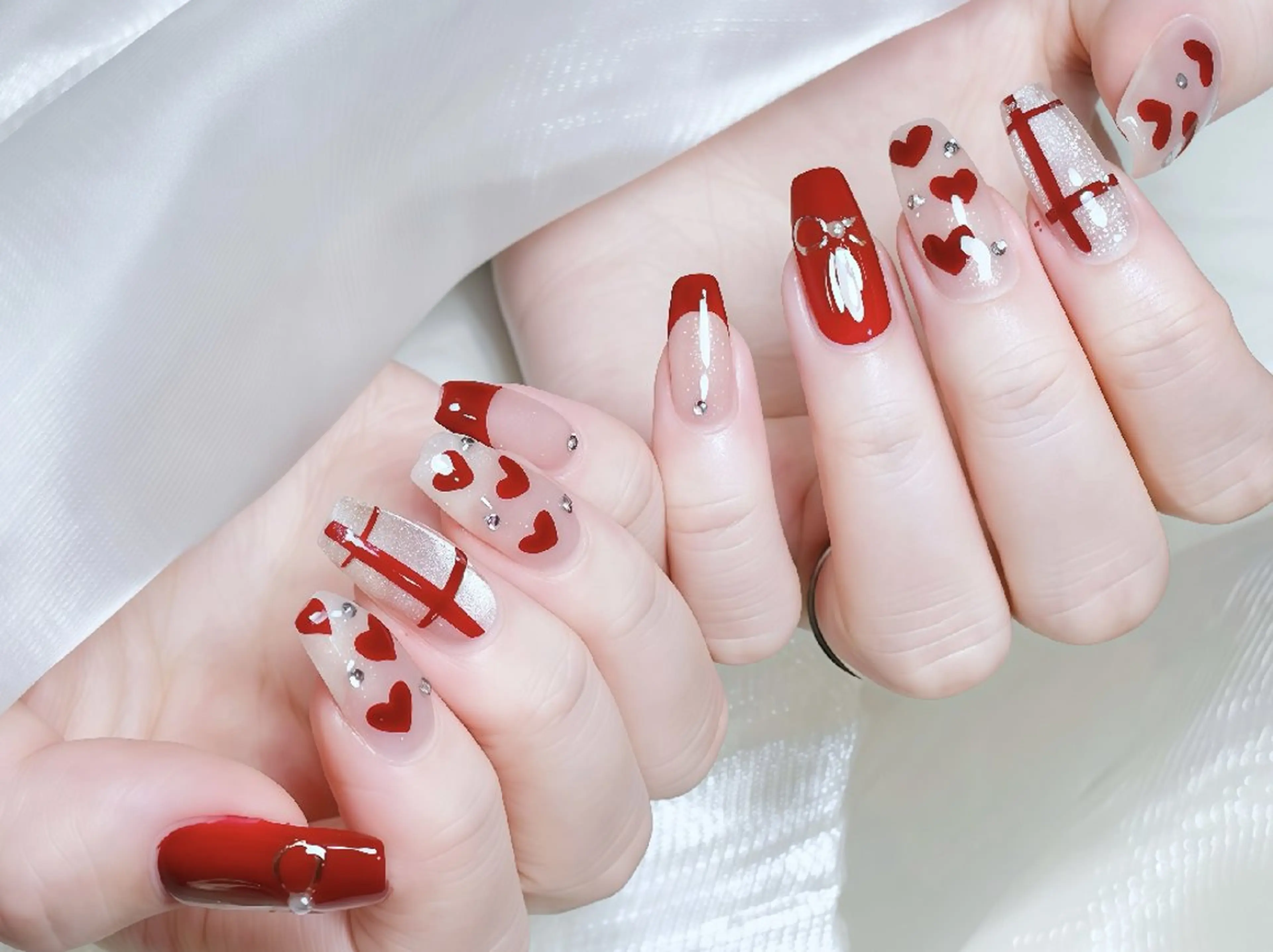 ネイル 長さ出し フレンチネイル グラデーション マグネットネイル マグネットフレンチ ハンドネイル ハンドケア リ サのネイルデザイン