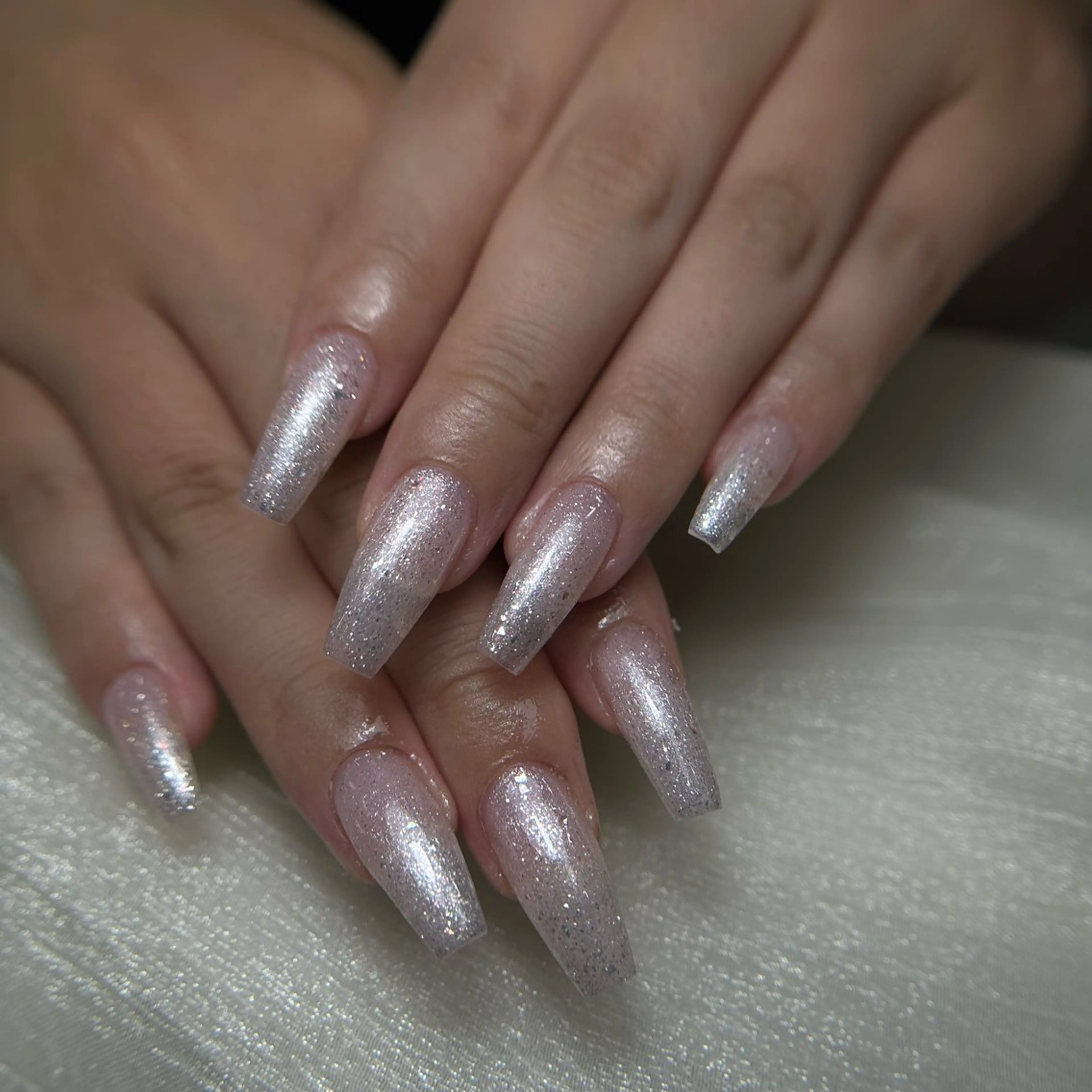 ネイル フレンチネイル グラデーション 韓国ネイル マグネットネイル シンプルネイル ハンドネイル CoMo Nail Studio所属・CoMo Nailのネイルデザイン