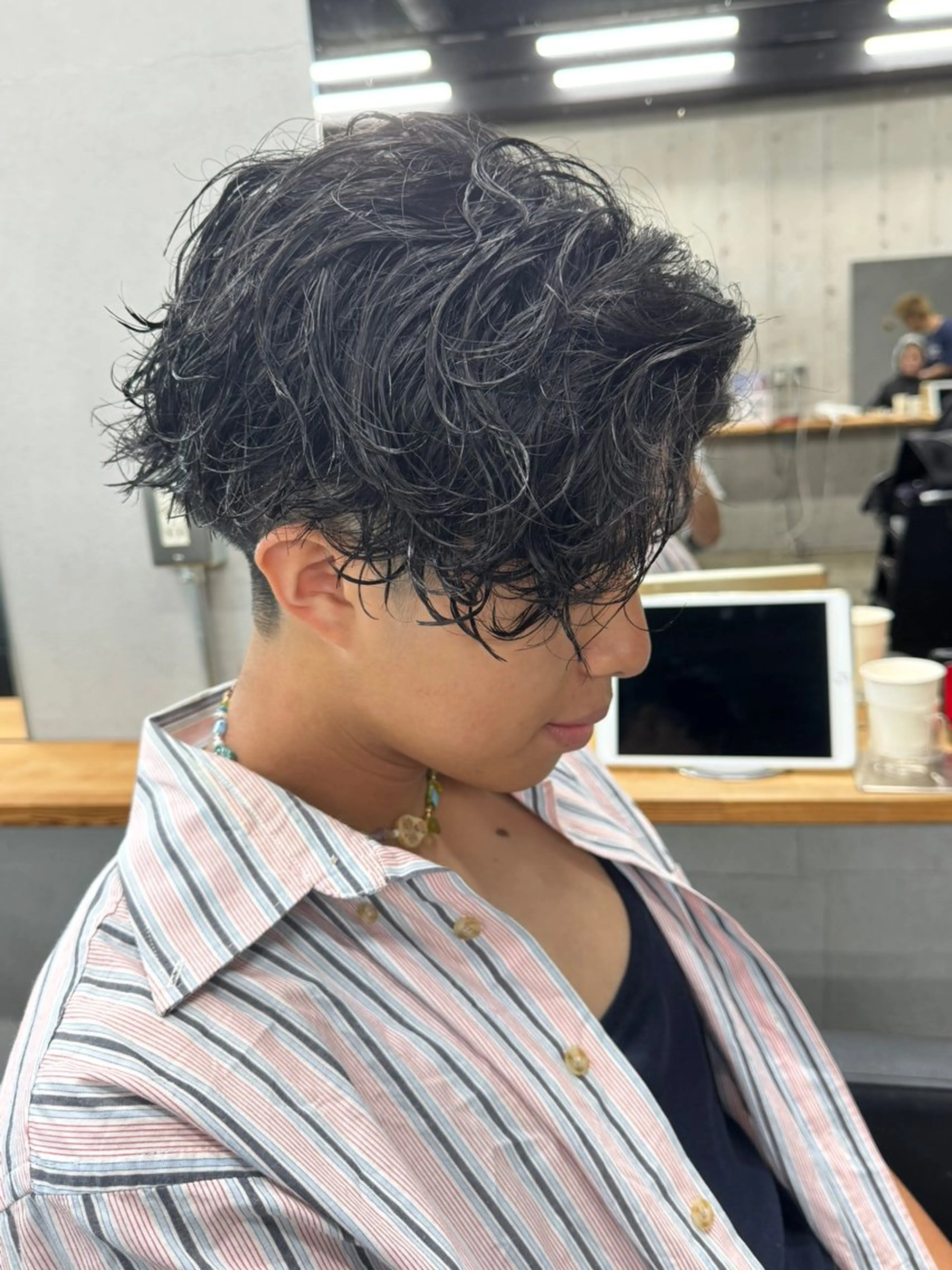 メンズ カット パーマ アキト/ メンズ/透明感暗髪のヘアスタイル