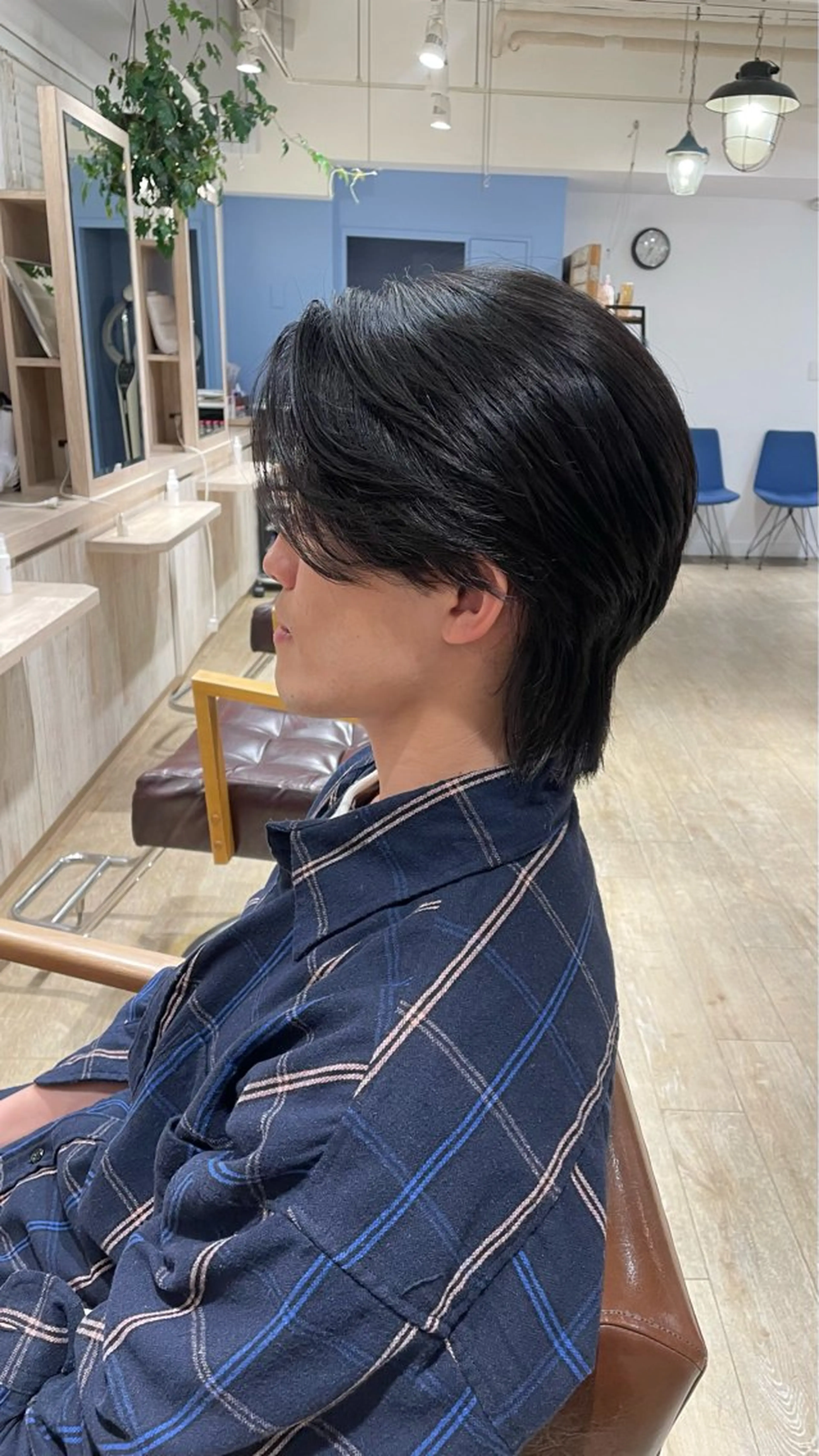 メンズ センターパート マッシュ メンズパーマ シースルーマッシュ メンズウルフカット 山崎 里紗のヘアスタイル