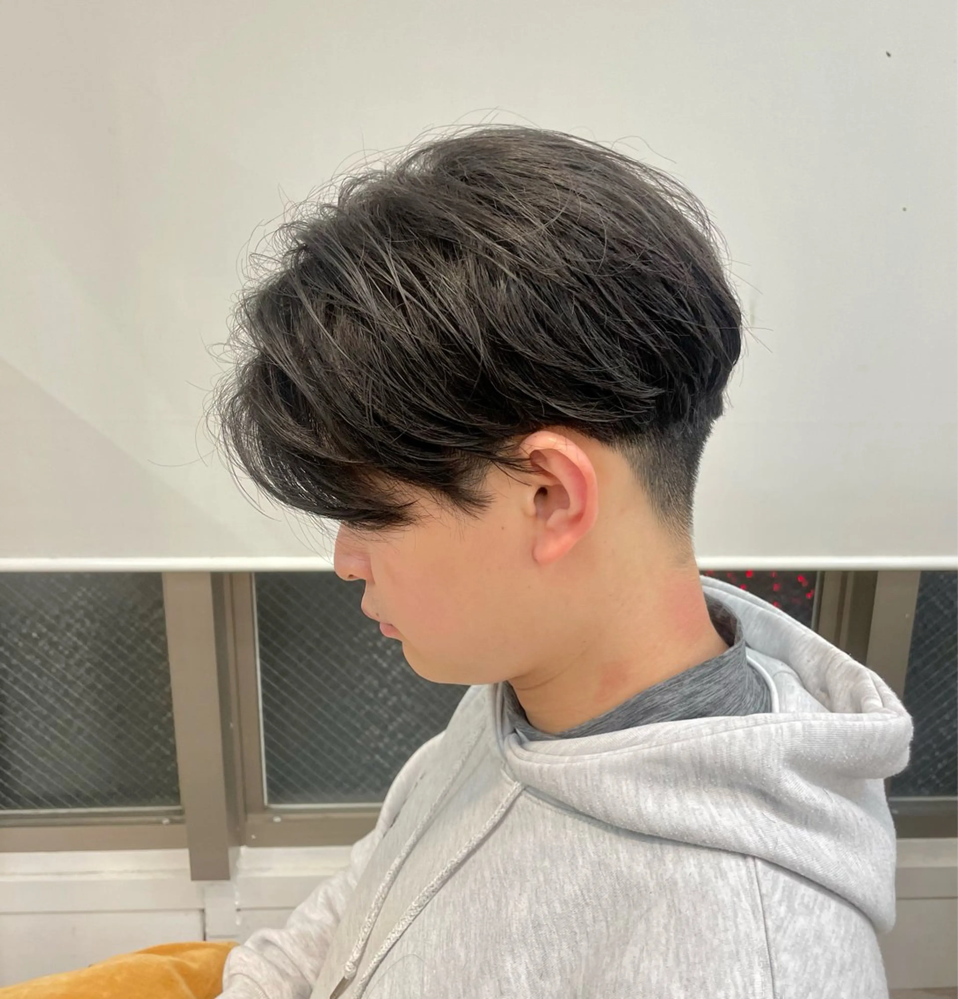 メンズ センターパート カット hana✂︎メンズ ニュアンスパーマのヘアスタイル