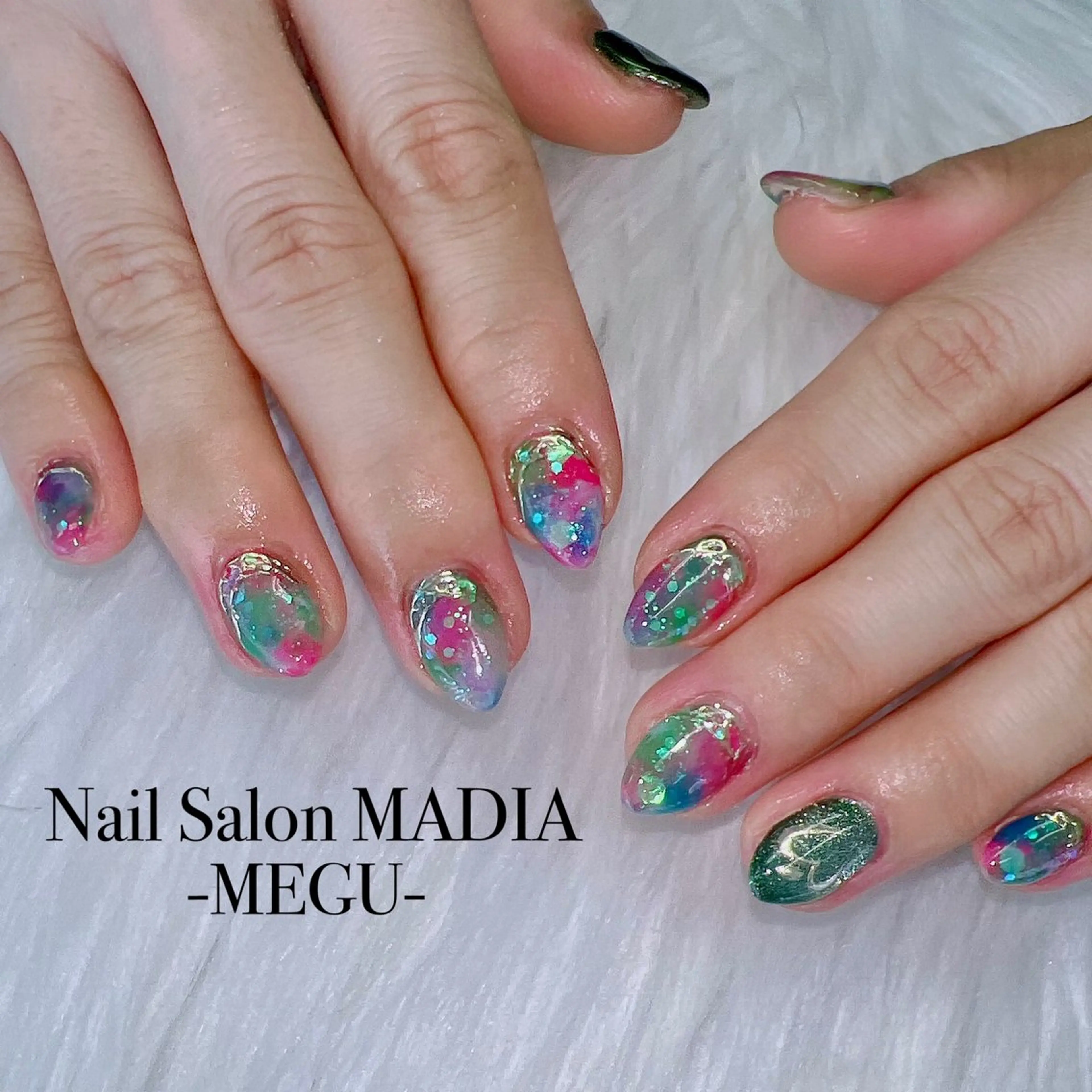 ネイル MADIA藤沢所属・MADIA MEGUのネイルデザイン