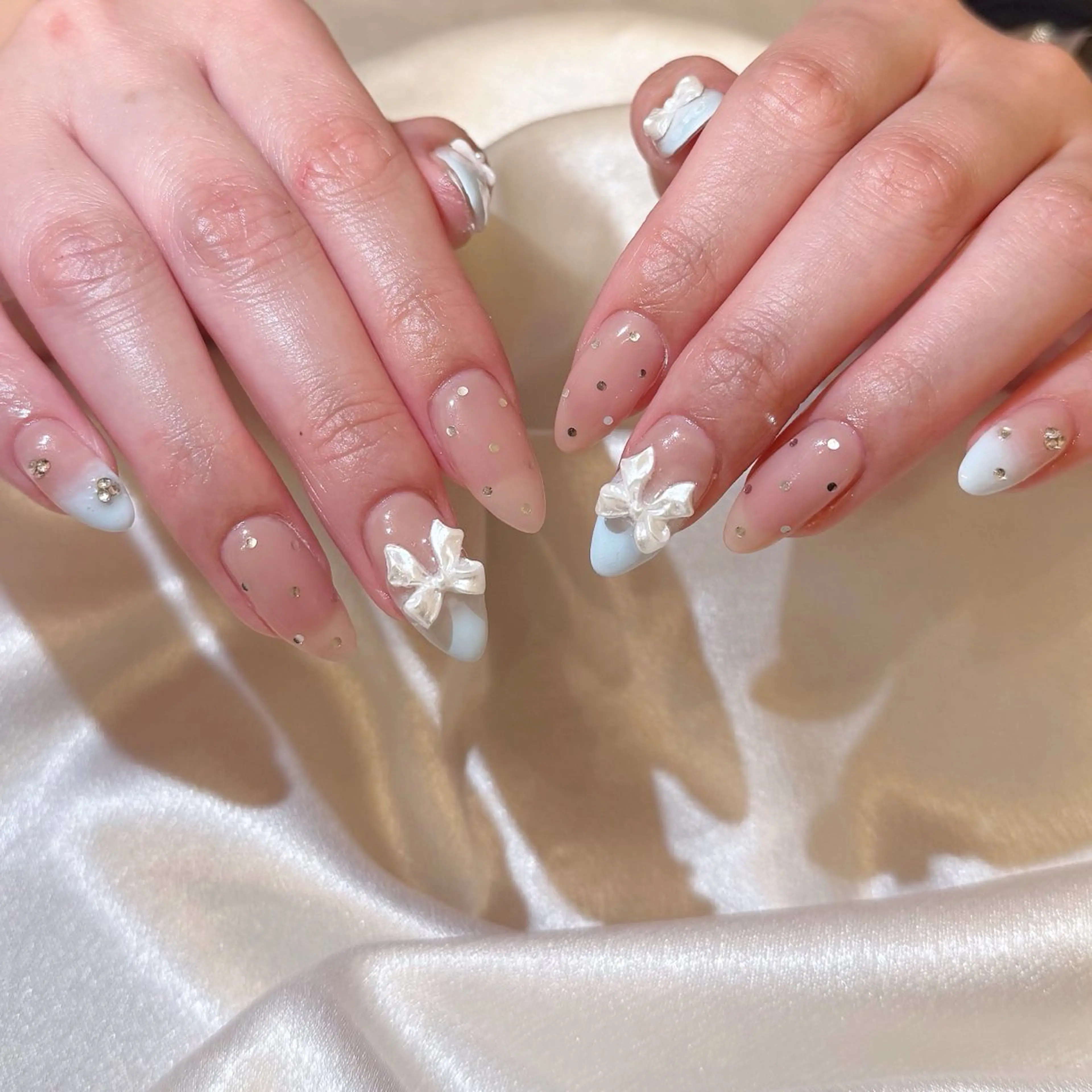 ネイル シュシュ 🎀 girly nailのネイルデザイン