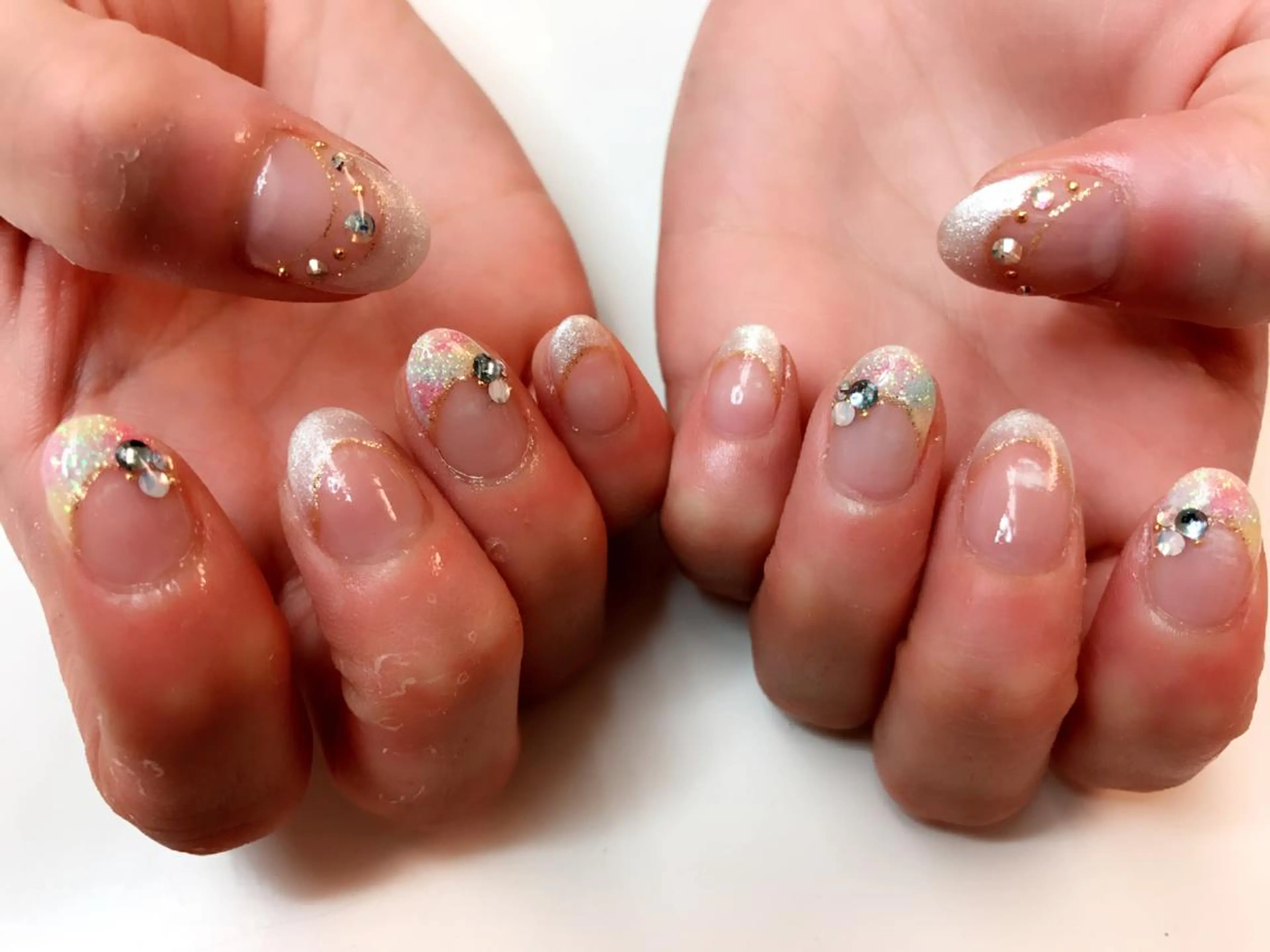 セミロング カラー パーマ ヘアアレンジ キッズ ネイル マツエク・マツパ キラキラネイル Sunny side nailのネイルデザイン
