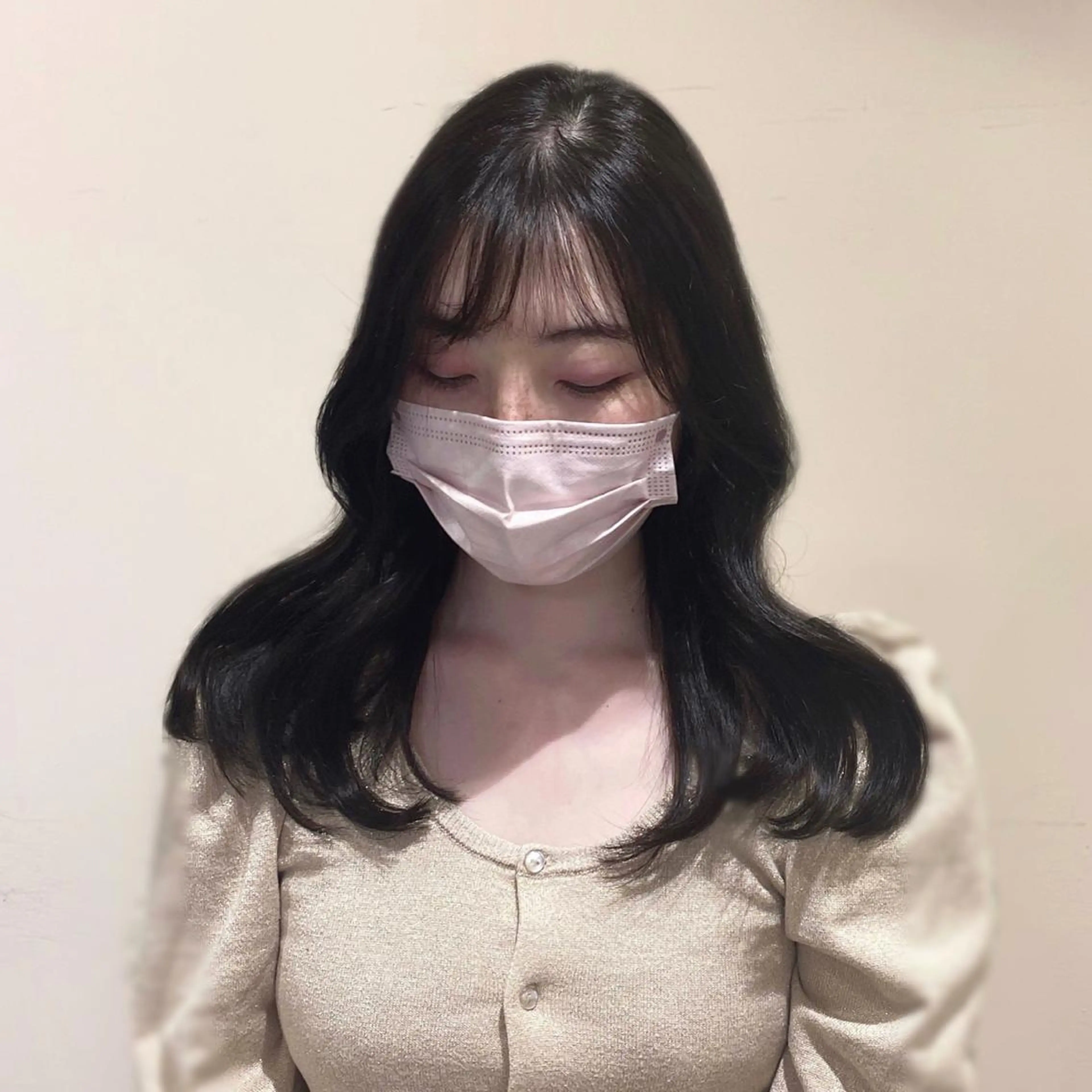 セミロング 岡山 愛のヘアスタイル