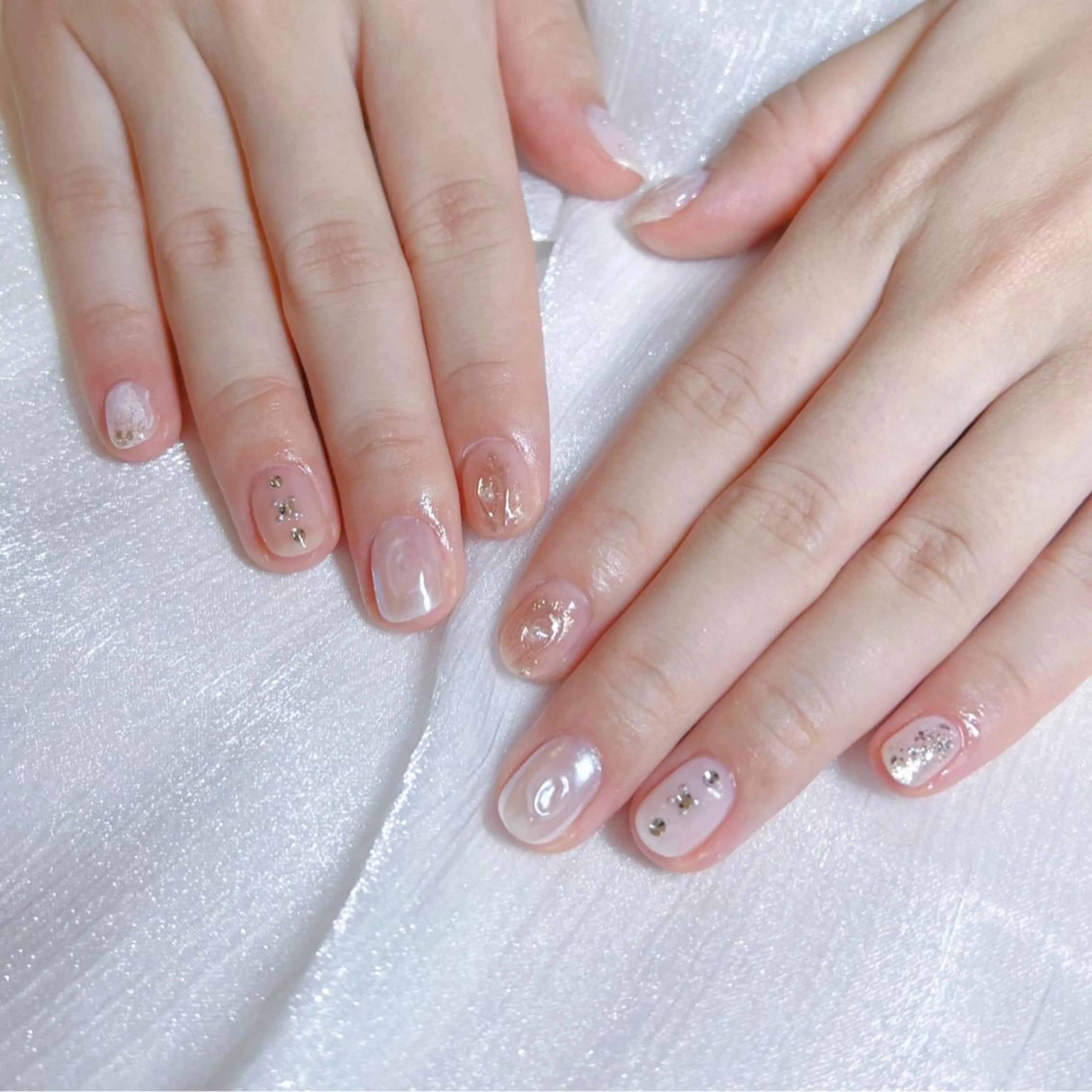 ネイル オーロラネイル フットネイル フレンチネイル ジェルネイル 韓国ネイル ハンドネイル ハンドケア EN nailsalon所属・【ENサロン】 Rei🎀Nailのネイルデザイン