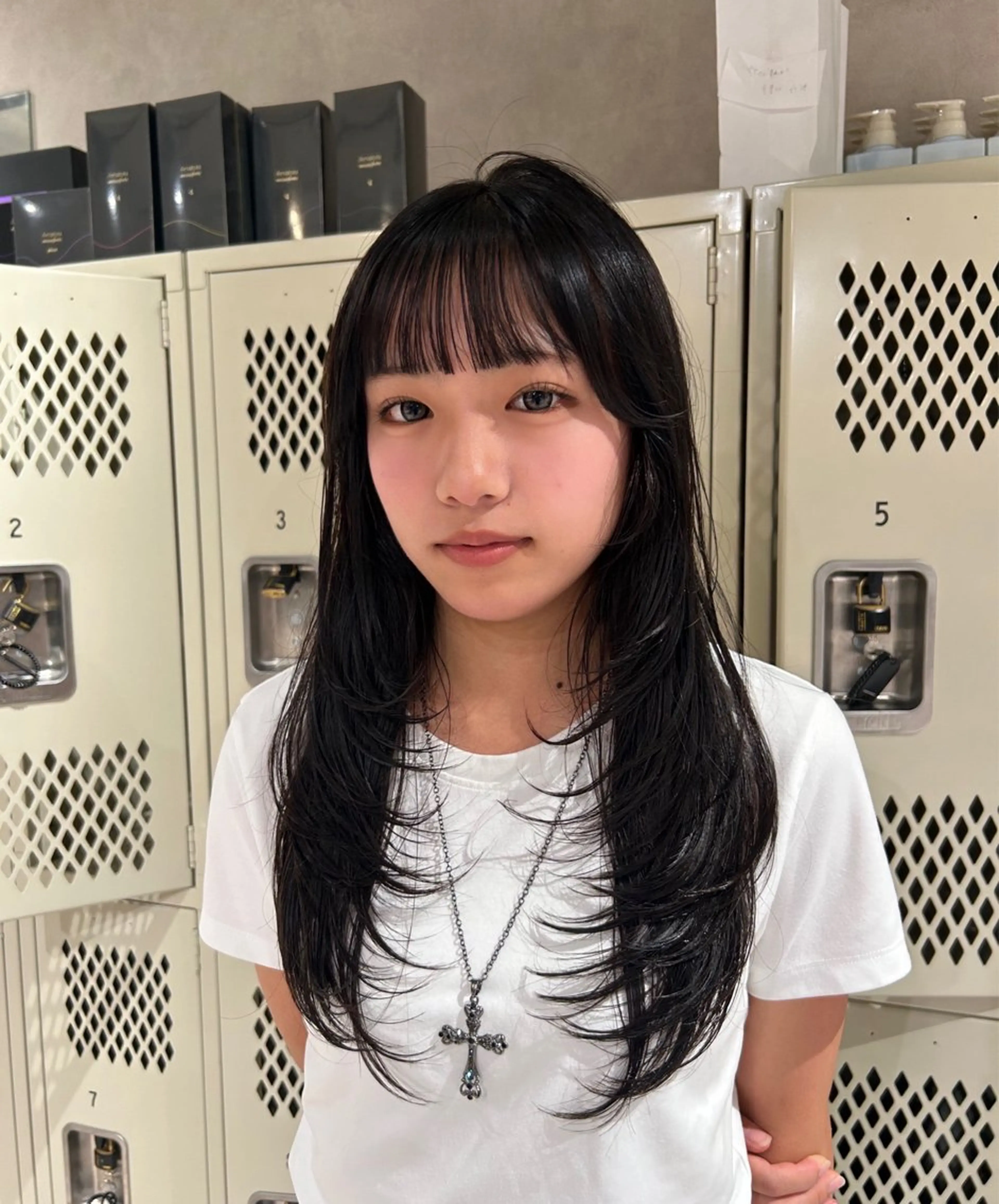ロング カラー ロングレイヤー レッドカラー レイヤーカット ロング カット ヘアカラー トリートメント ayano🍒パーマ 暖色カラーのヘアスタイル