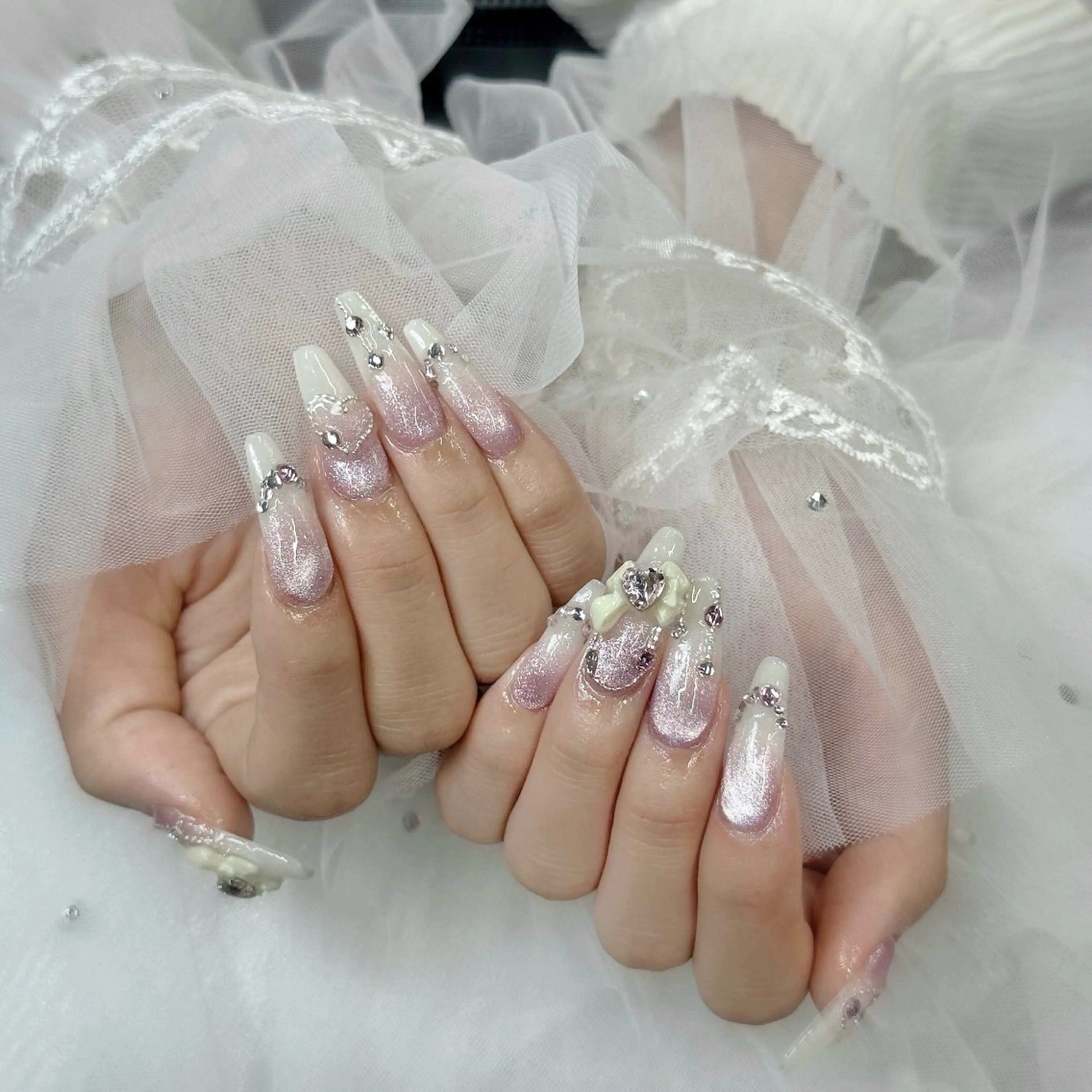 【練習モデル💅🏻】『オフ込み』＜長さ出し＞持ち込みデザイン⭕️🥰の写真