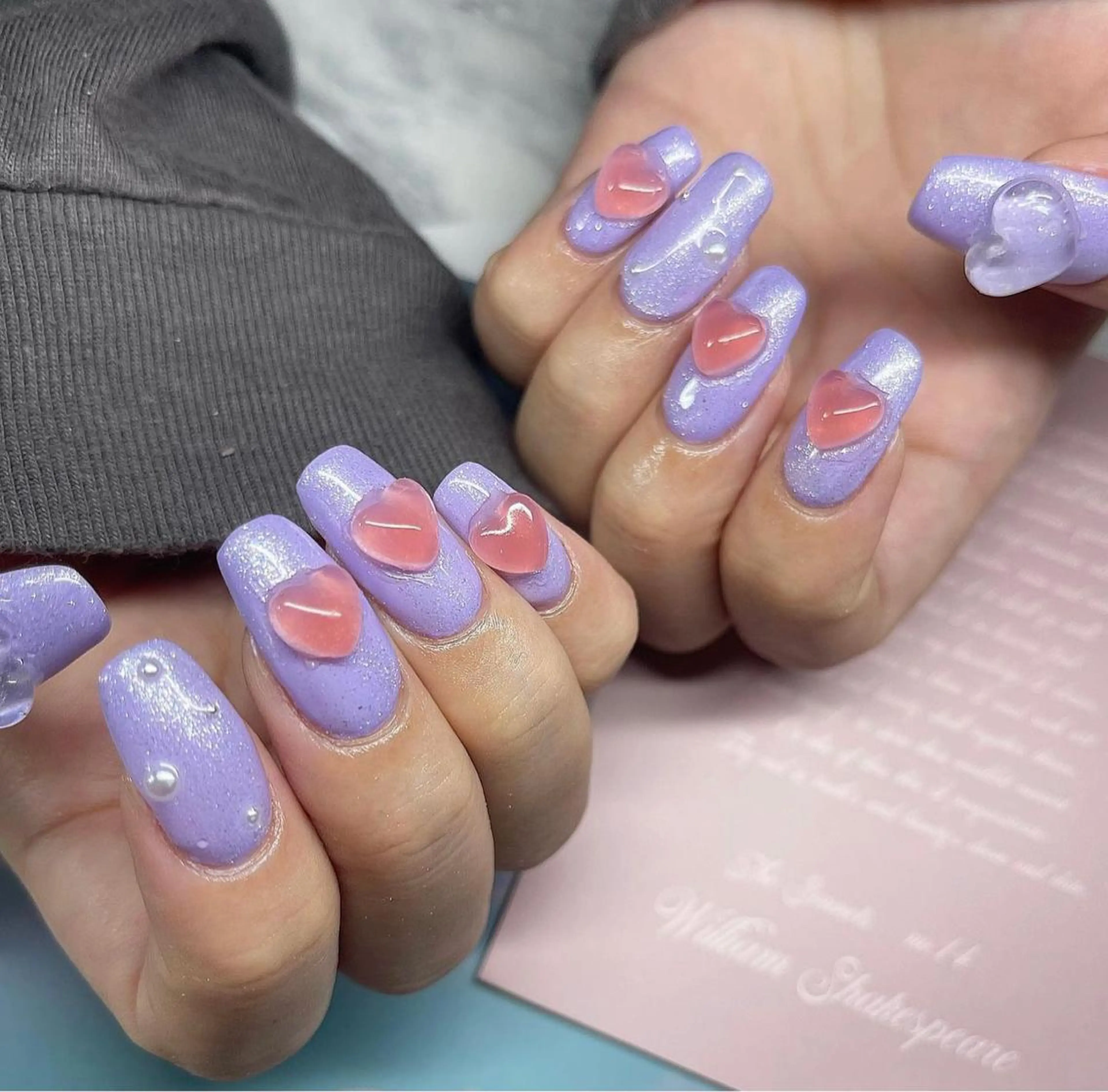 ネイル アートネイル グラデーション ハート キラキラネイル ピンク ハンドネイル nail salon hoLLyhockのネイルデザイン