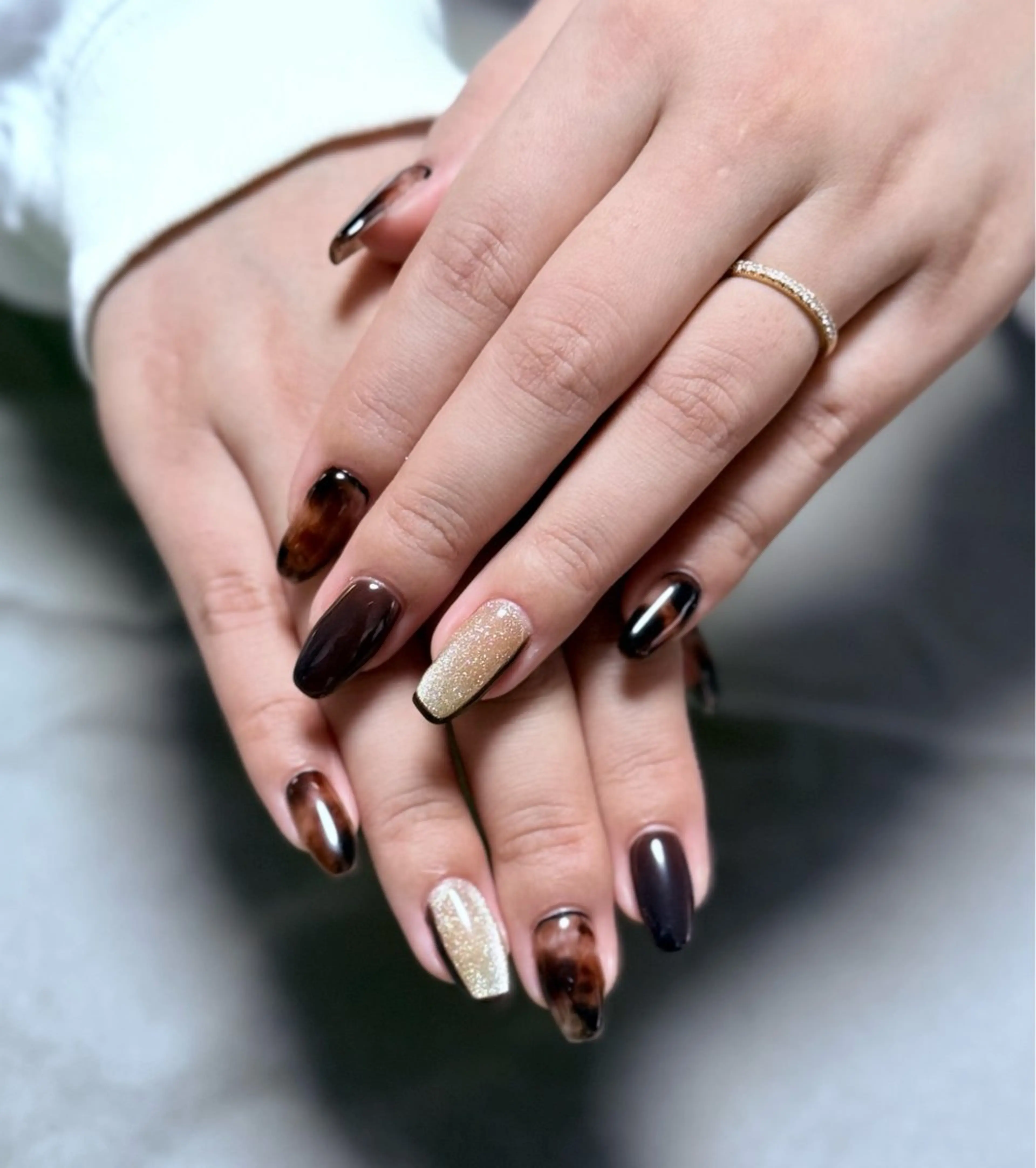 ネイル べっ甲ネイル Nail Land Pilinaのネイルデザイン