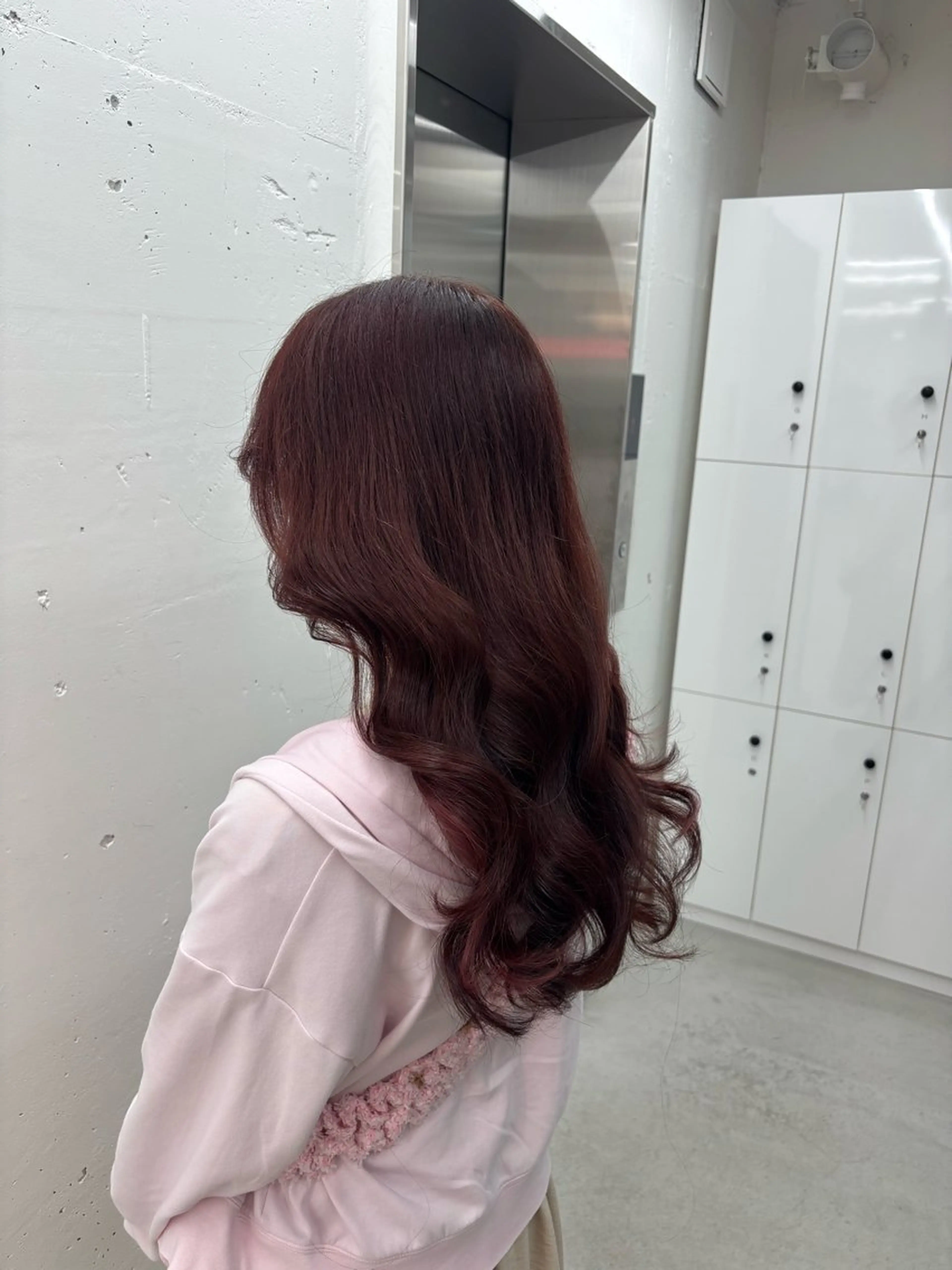 セミロング カラー ベージュカラー ブリーチ ブリーチなしカラー ピンクカラー ピンクベージュ ヘアカラー トリートメント 🌼あいり🌼 JILLSTUDIOのヘアスタイル