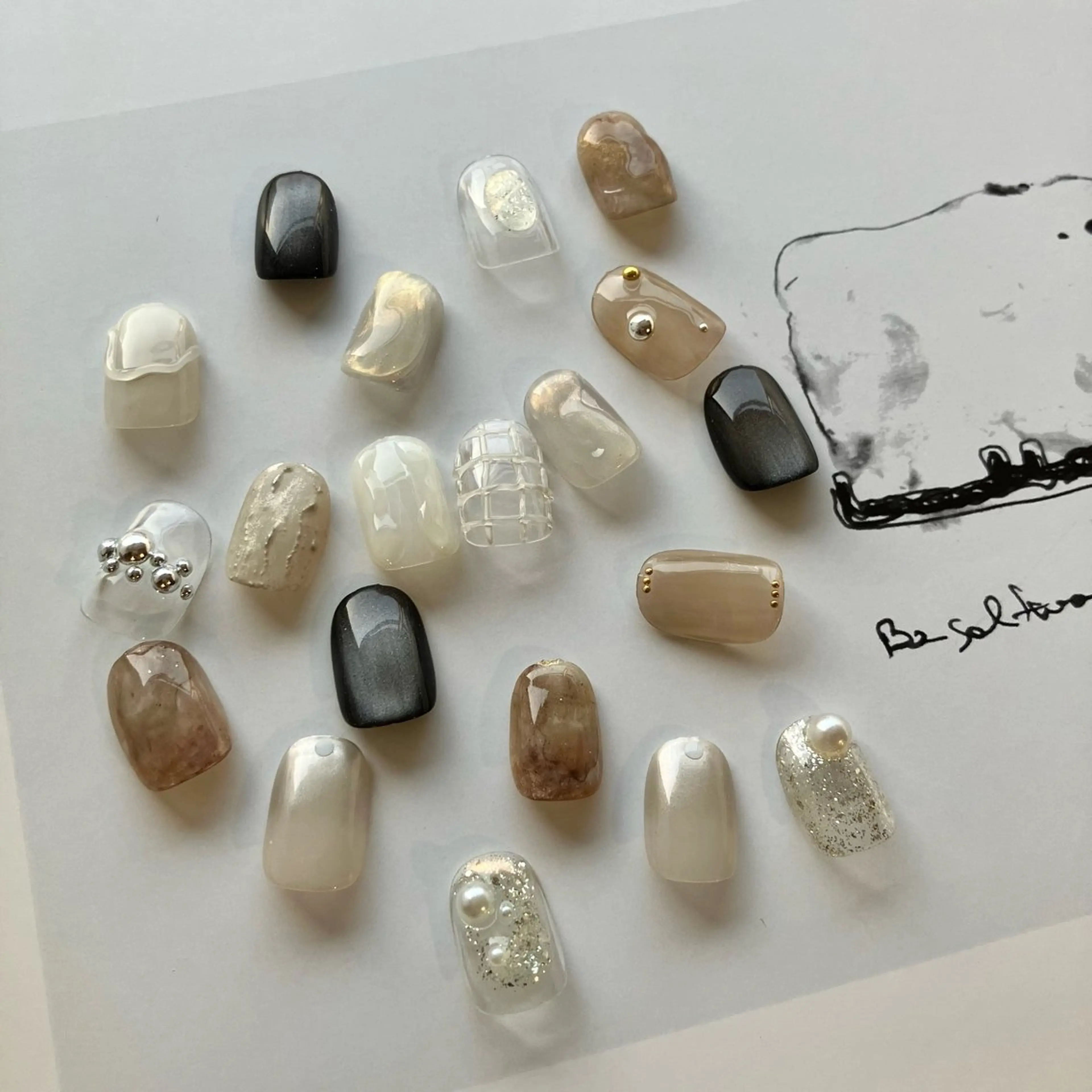 ネイル 丹(TAN.) akariのネイルデザイン