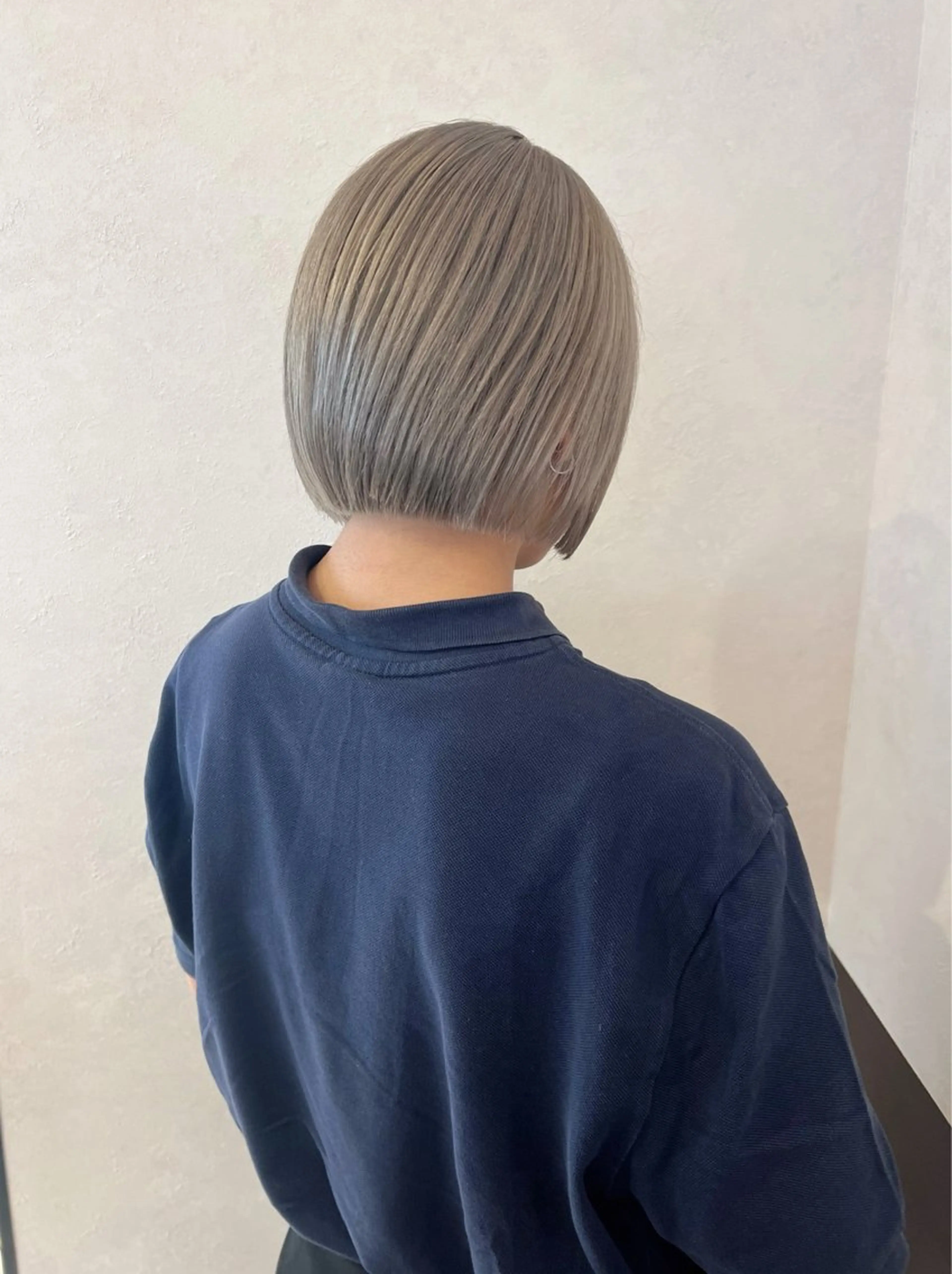カラー nehus nagaoka所属・🖤複雑履歴ブリーチ Mizuki 🖤のヘアスタイル