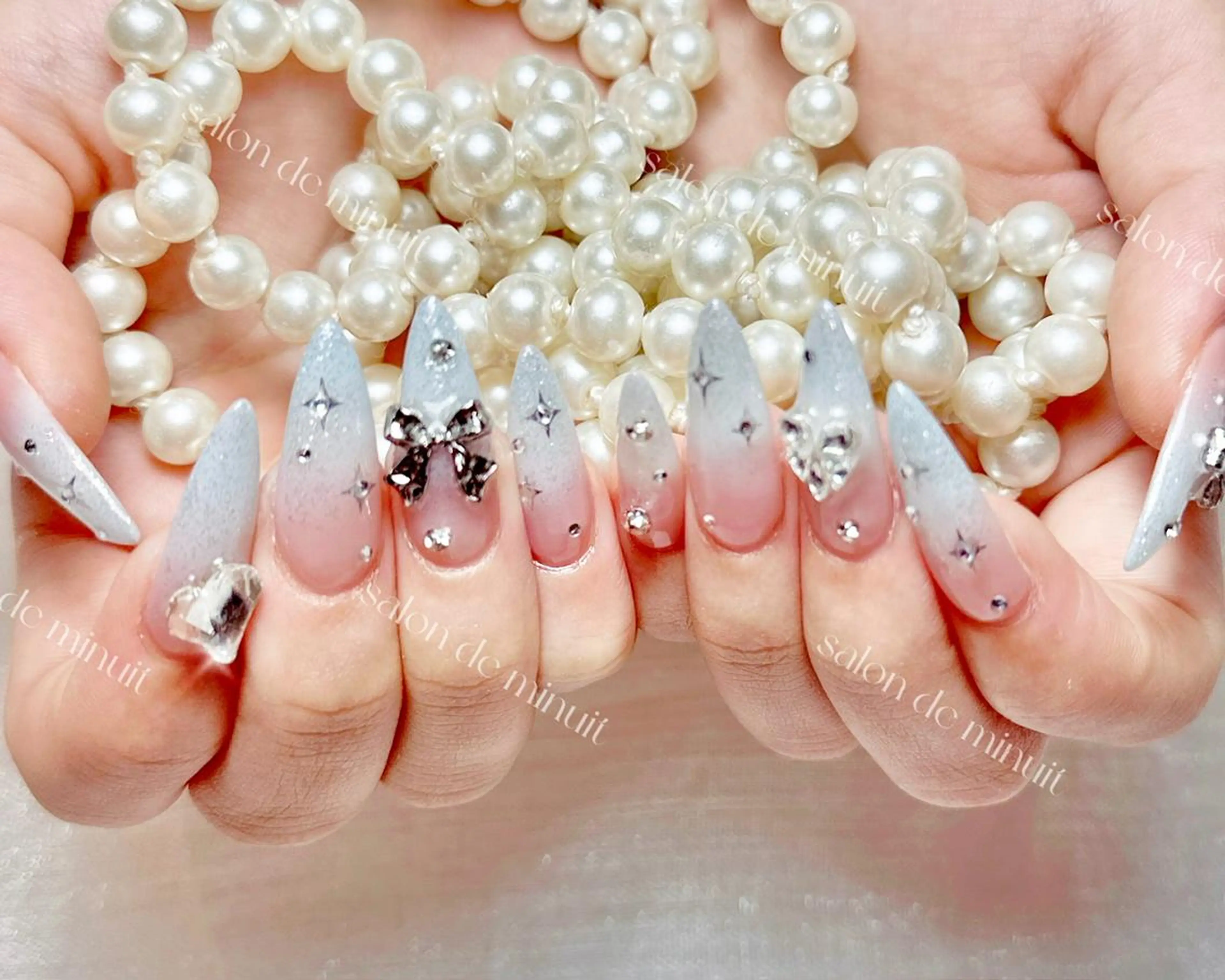 ネイル Salon de Minuit🦩のネイルデザイン