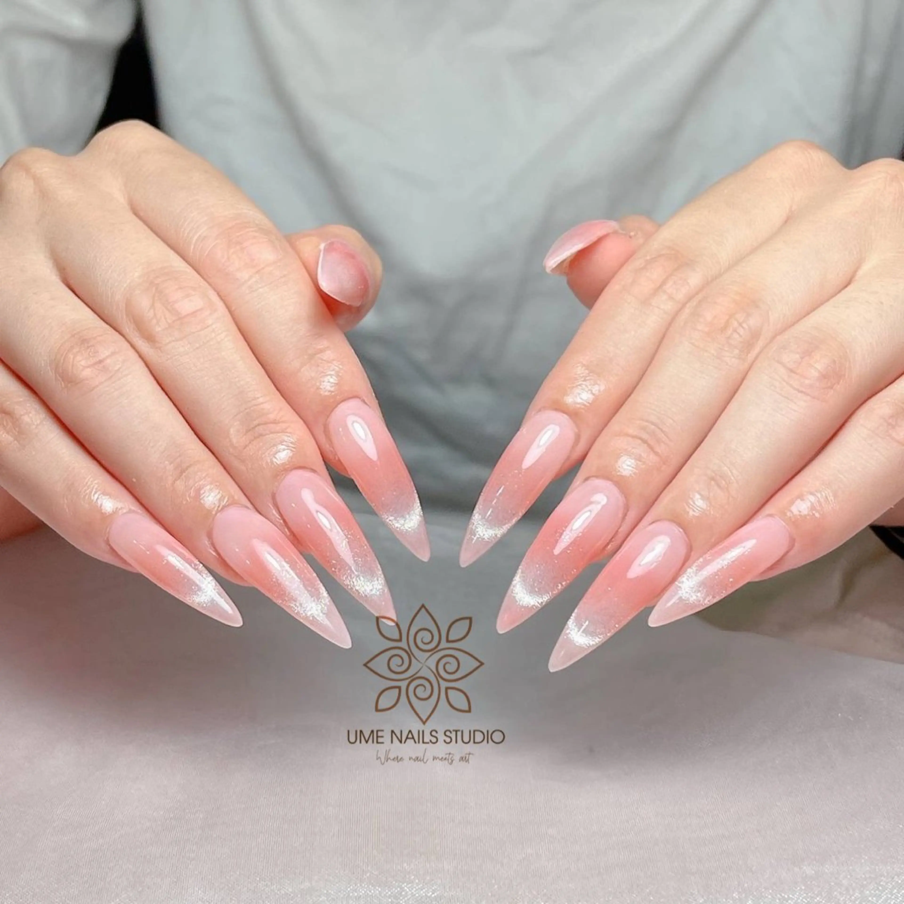 ネイル チークネイル クリアネイル ガーリー キラキラネイル 韓国ネイル ハンドネイル Ume Nail Studioのネイルデザイン