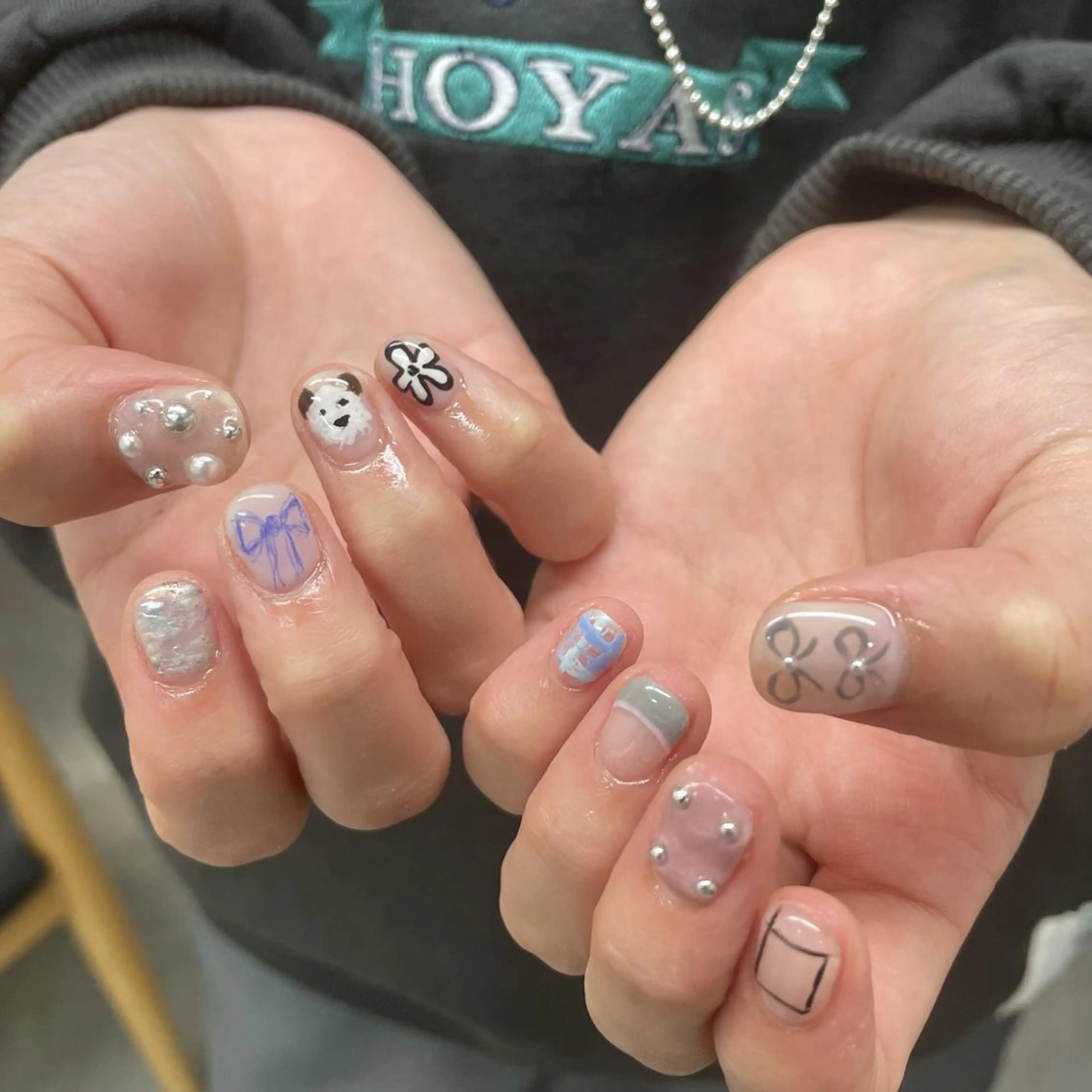 ネイル アートネイル べっ甲ネイル ジェルネイル グリーン マグネットネイル nailstudio eviz新宿店のネイルデザイン