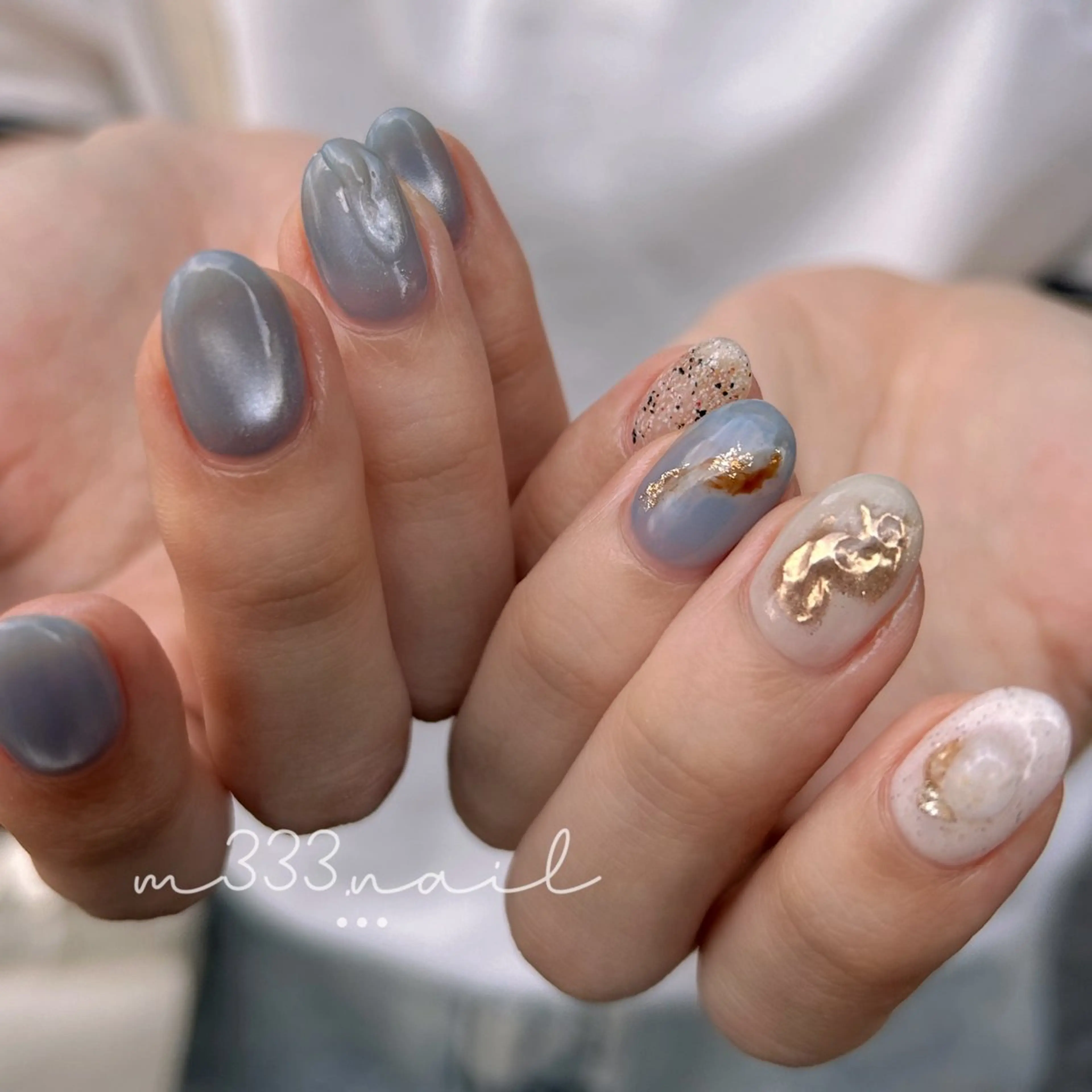 ネイル ブルー マグネットネイル ニュアンスネイル ぷっくりネイル ハンドネイル hair  MILE.所属・MILE. mukonosouのネイルデザイン