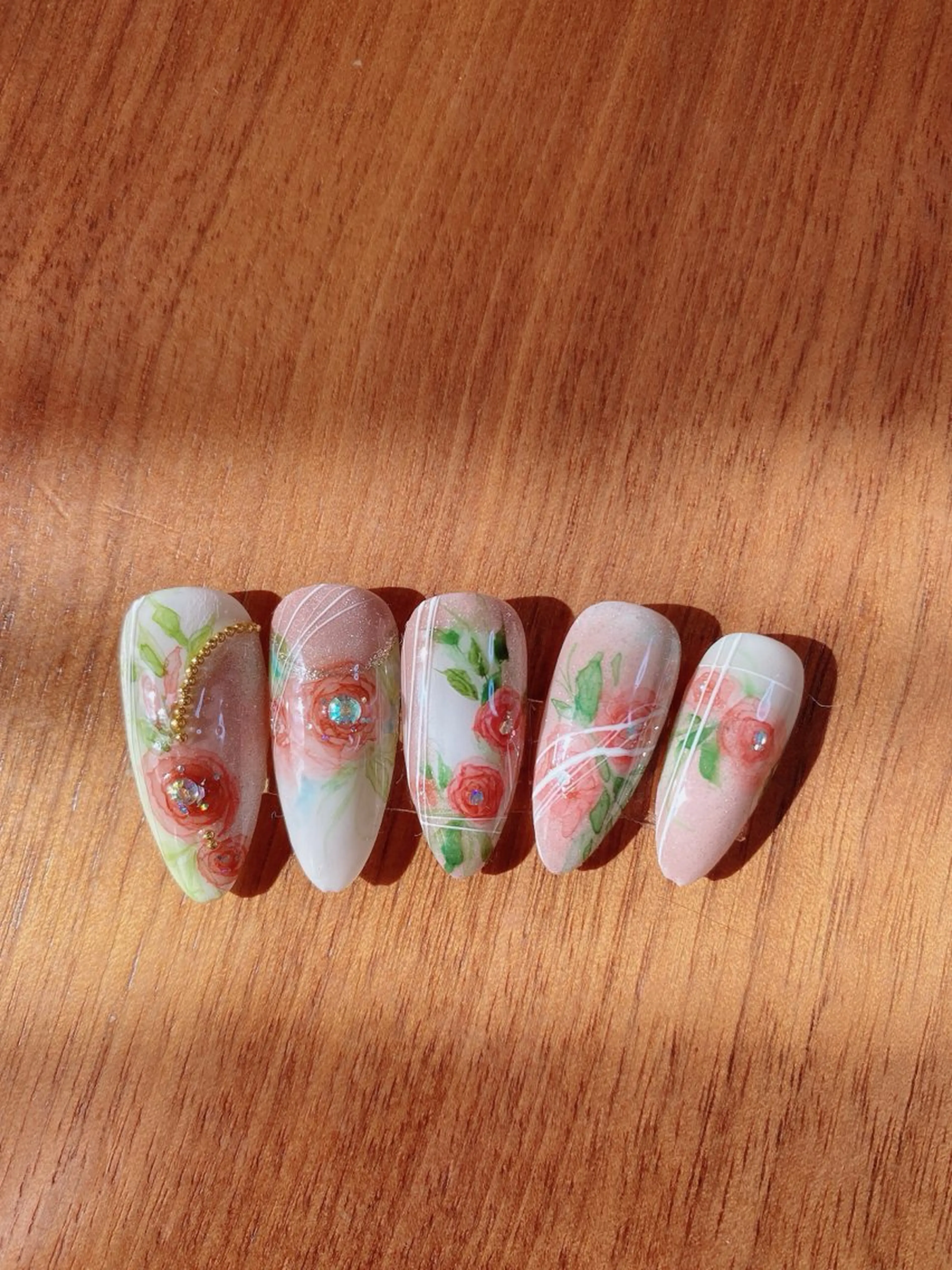 ネイル ホウ エンのネイルデザイン