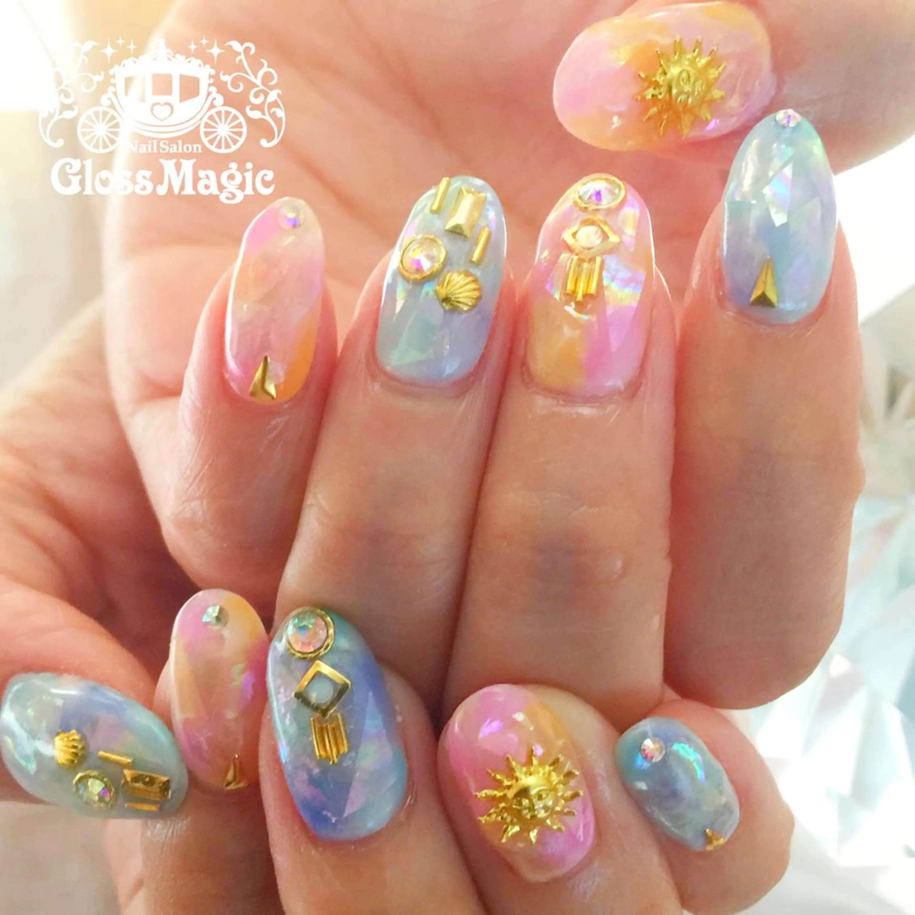ネイル オーロラネイル 大理石ネイル(マーブル) YUN 💅のネイルデザイン